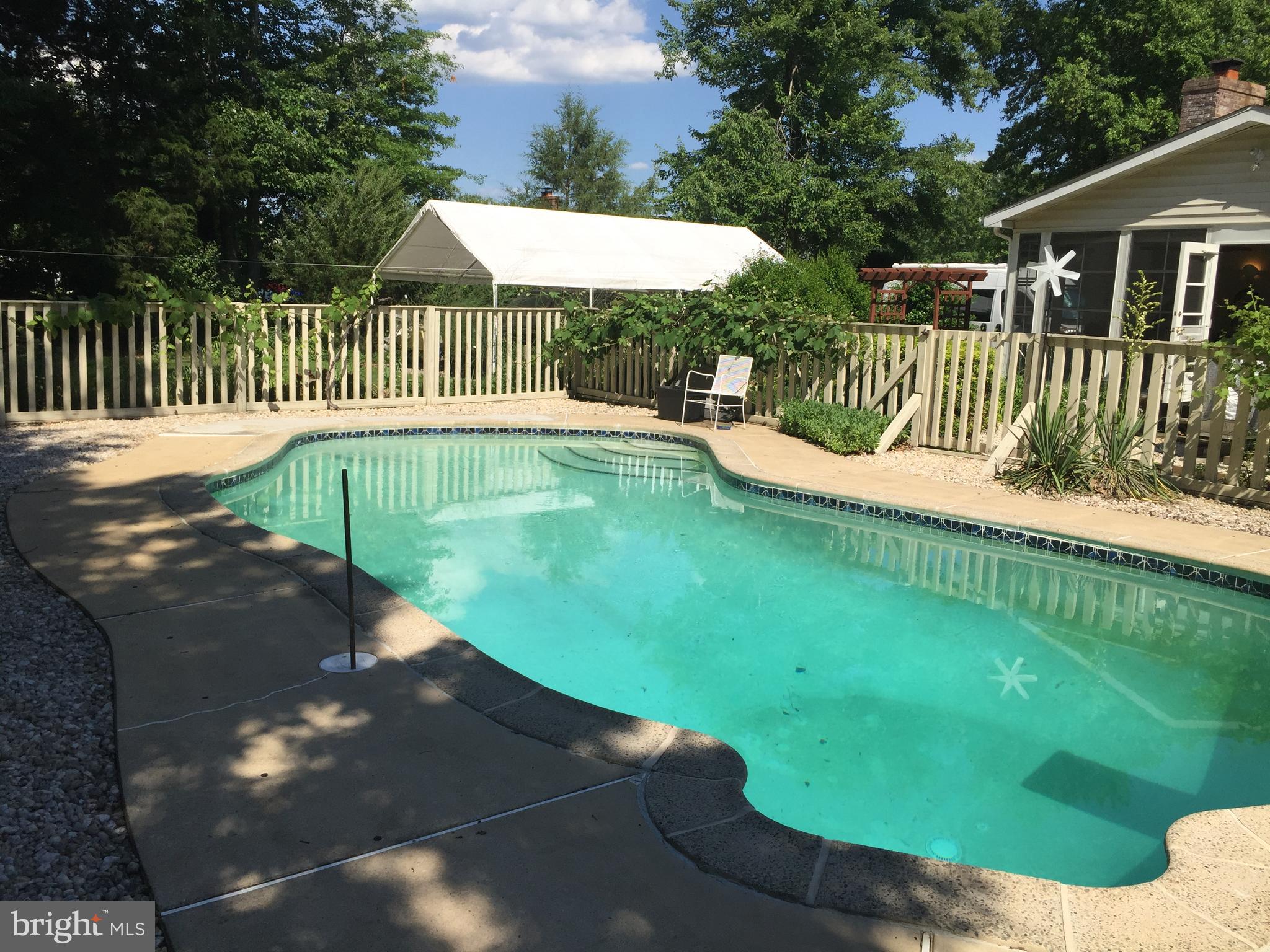 WOODCREST SHORES - Residential