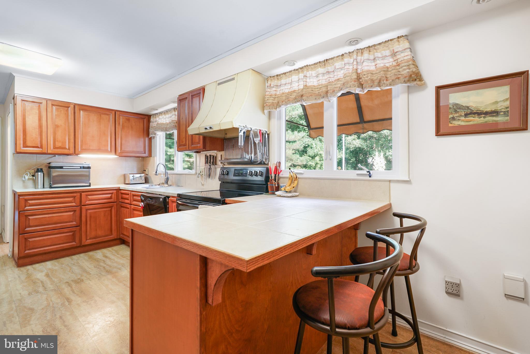 WOODCREST SHORES - Residential