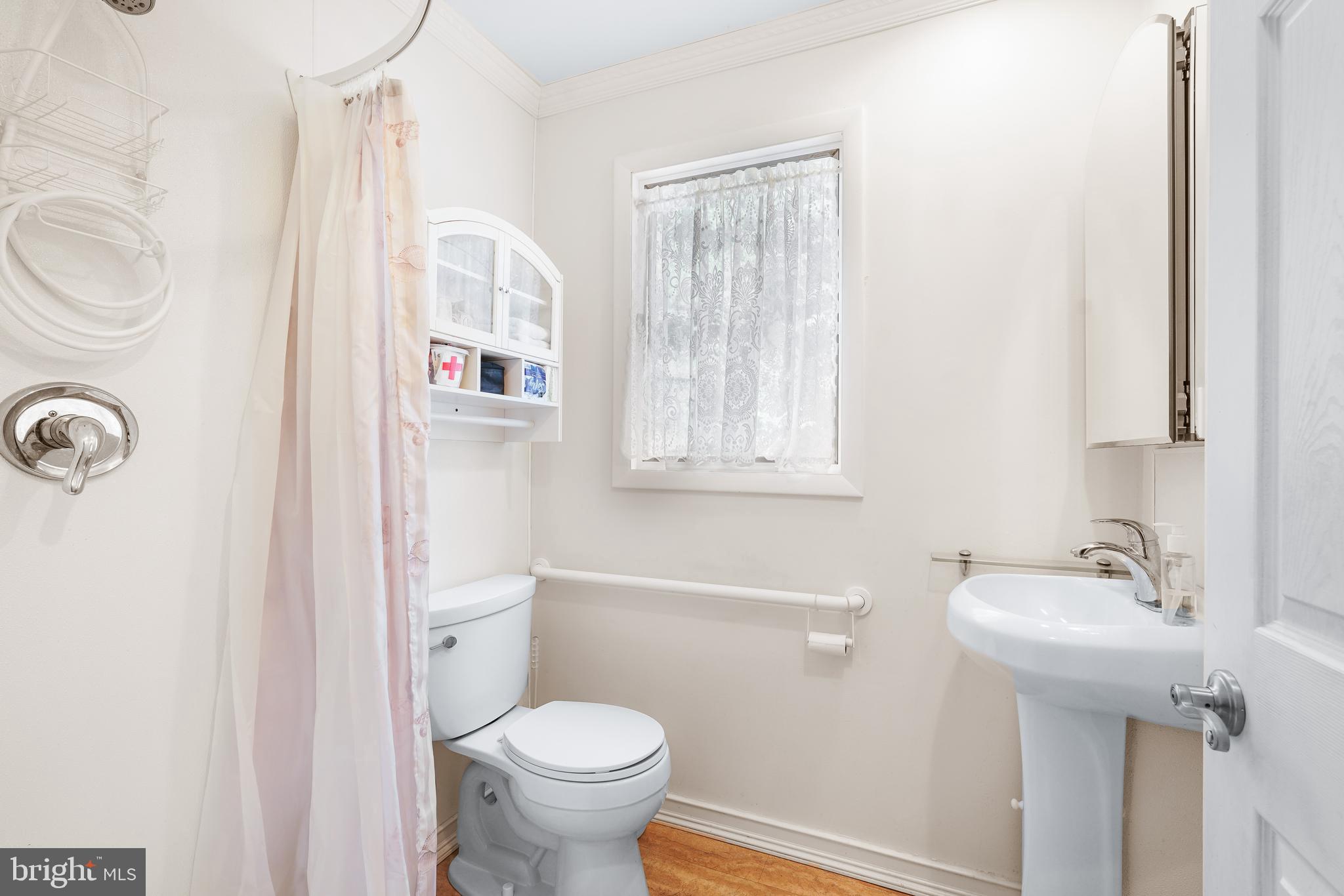 WOODCREST SHORES - Residential