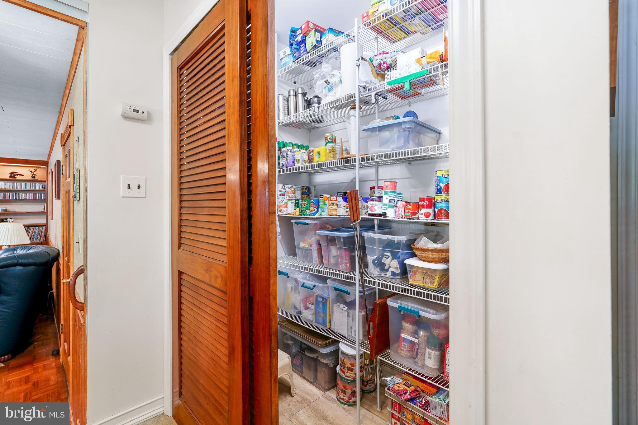 WOODCREST SHORES - Residential