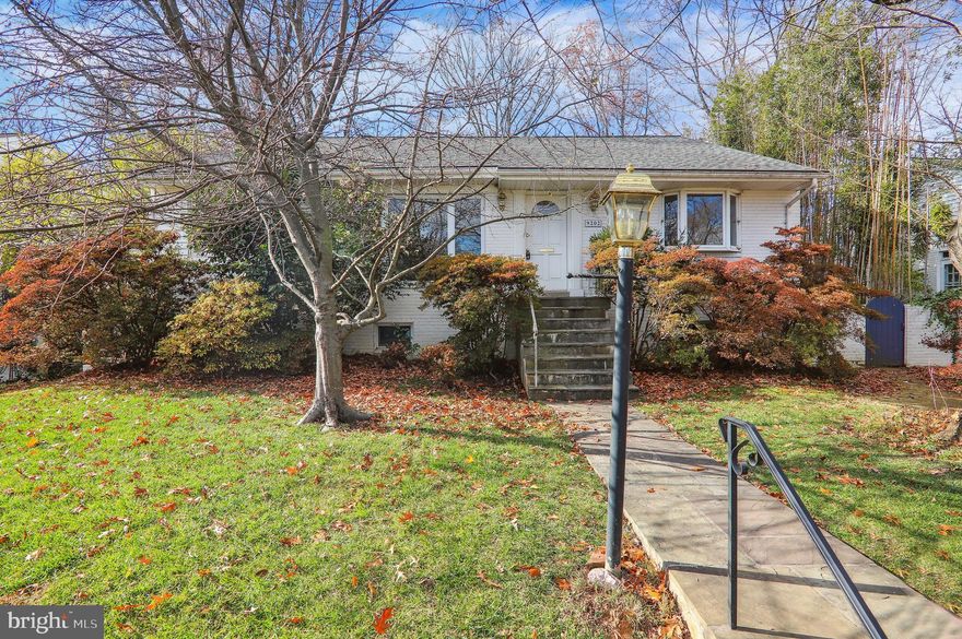 Please present offers on Tuesday, Dec. 5 by 2:00 pm. Incredible Value and Location in Bethesda!  Four level split in Parkview with open concept living close to Walter Reed Medical Center, NIH, downtown Bethesda and Metro!   Great Opportunity for a Buyer to update/renovate to their taste.

This four bedroom, three full bath home offers a dramatic two story living room on the main level including a  separate dining room, galley kitchen with access to a side deck, and bonus room off the living room. The upper level hallway overlooks the living room and includes a primary bedroom with a walk-in closet and en suite bath, two additional bedrooms and a second full bath.   Lower Level I includes the family room with fireplace and sliding doors to the walkout fenced-in backyard.  This level also includes the fourth bedroom and third full bath as well as a separate laundry/utility room.  Lower Level  II consists of a paneled rec room with walls of closets.  Located inside the beltway the home offers easy access to 495, I-270, downtown Bethesda and Beech Drive and its trails and playground.