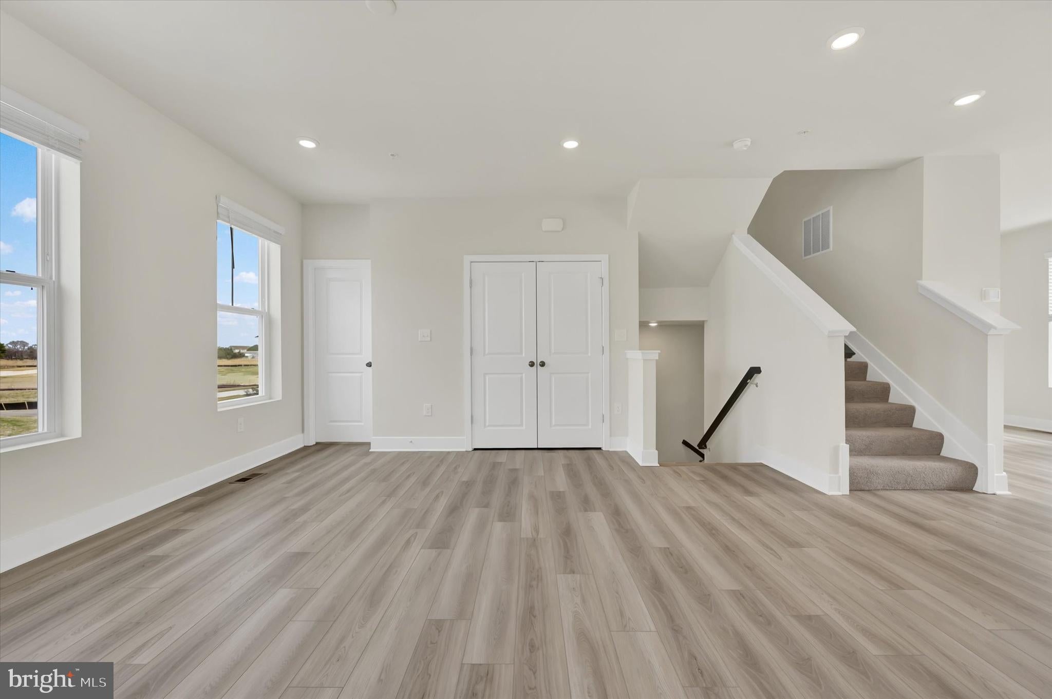 2174 WINTERBERRY LANE