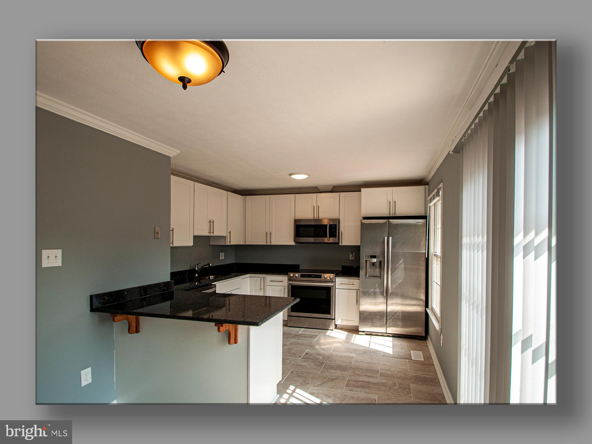 LAUREL LAKES - Residential