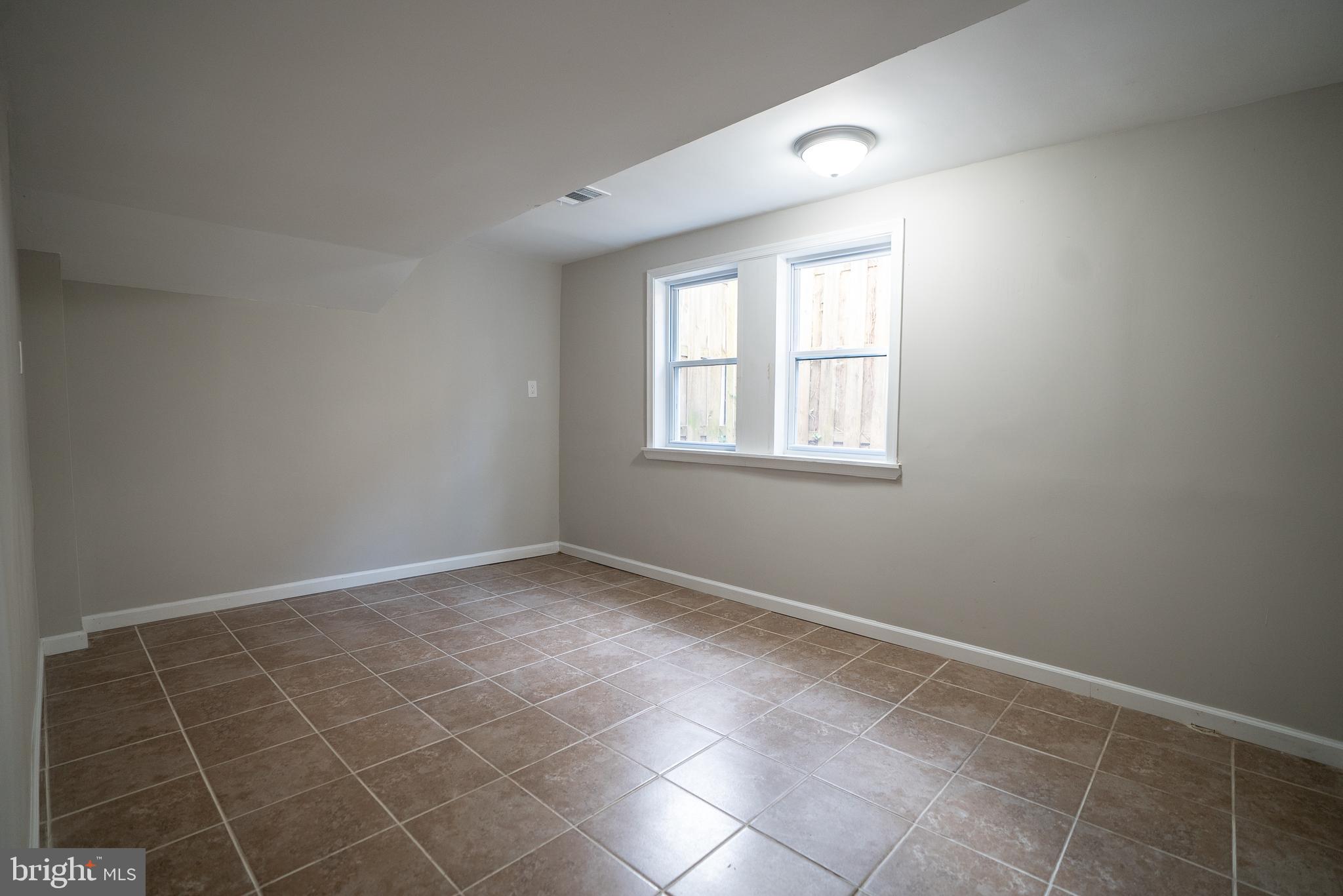 CHELTENHAM FOREST - Residential