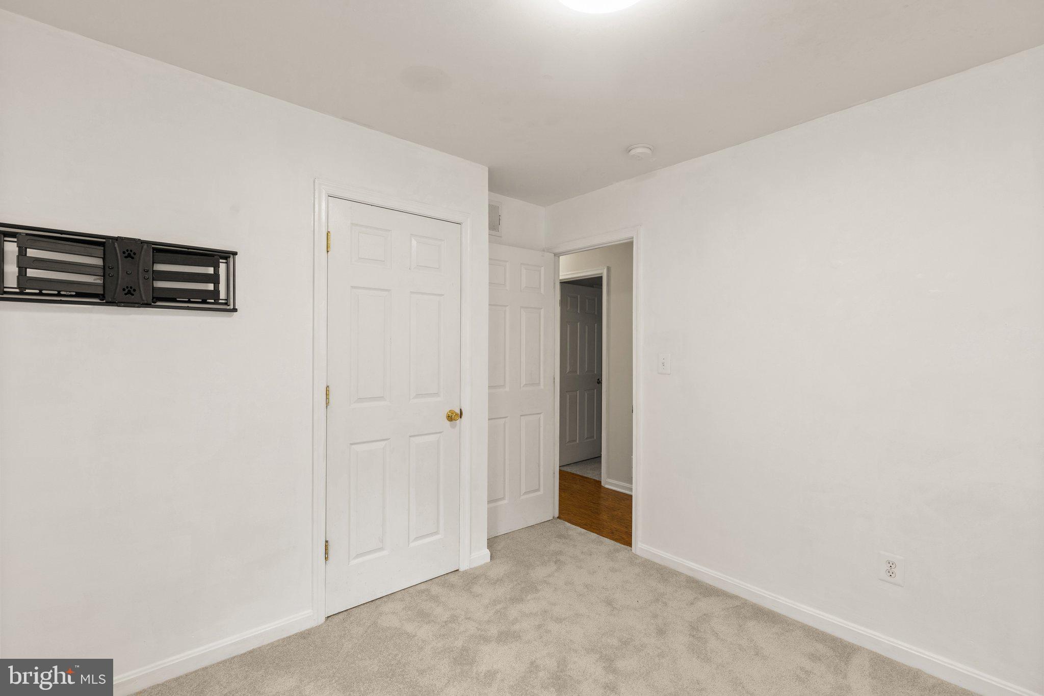 BRADFORD VILLAGE - Residential