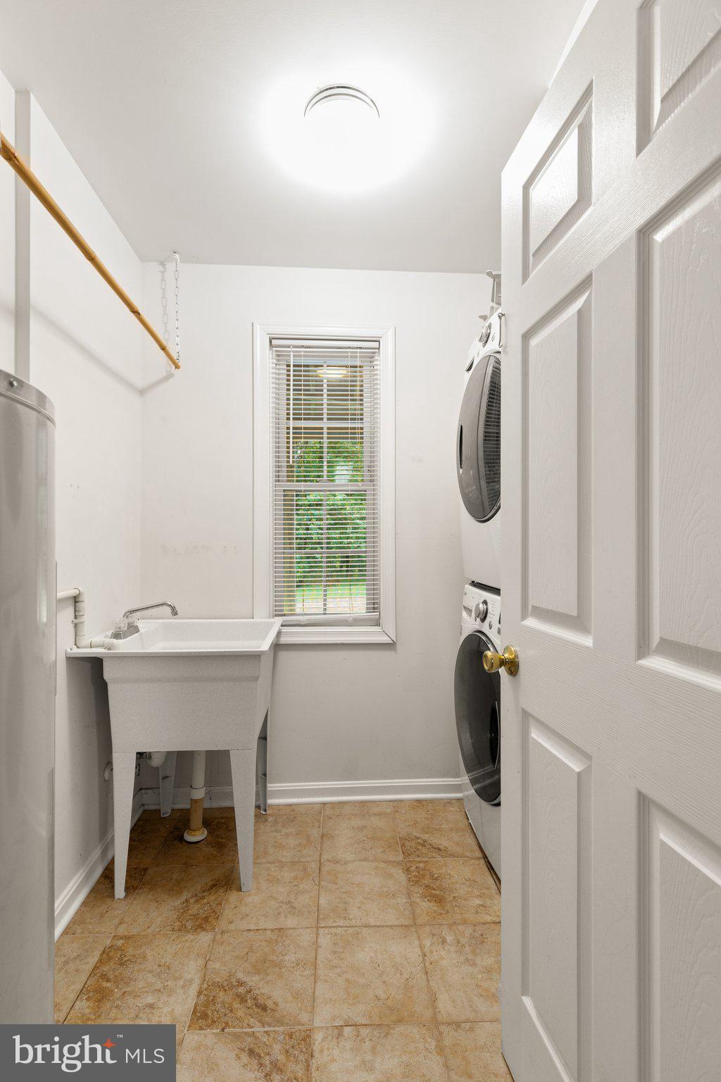 BRADFORD VILLAGE - Residential