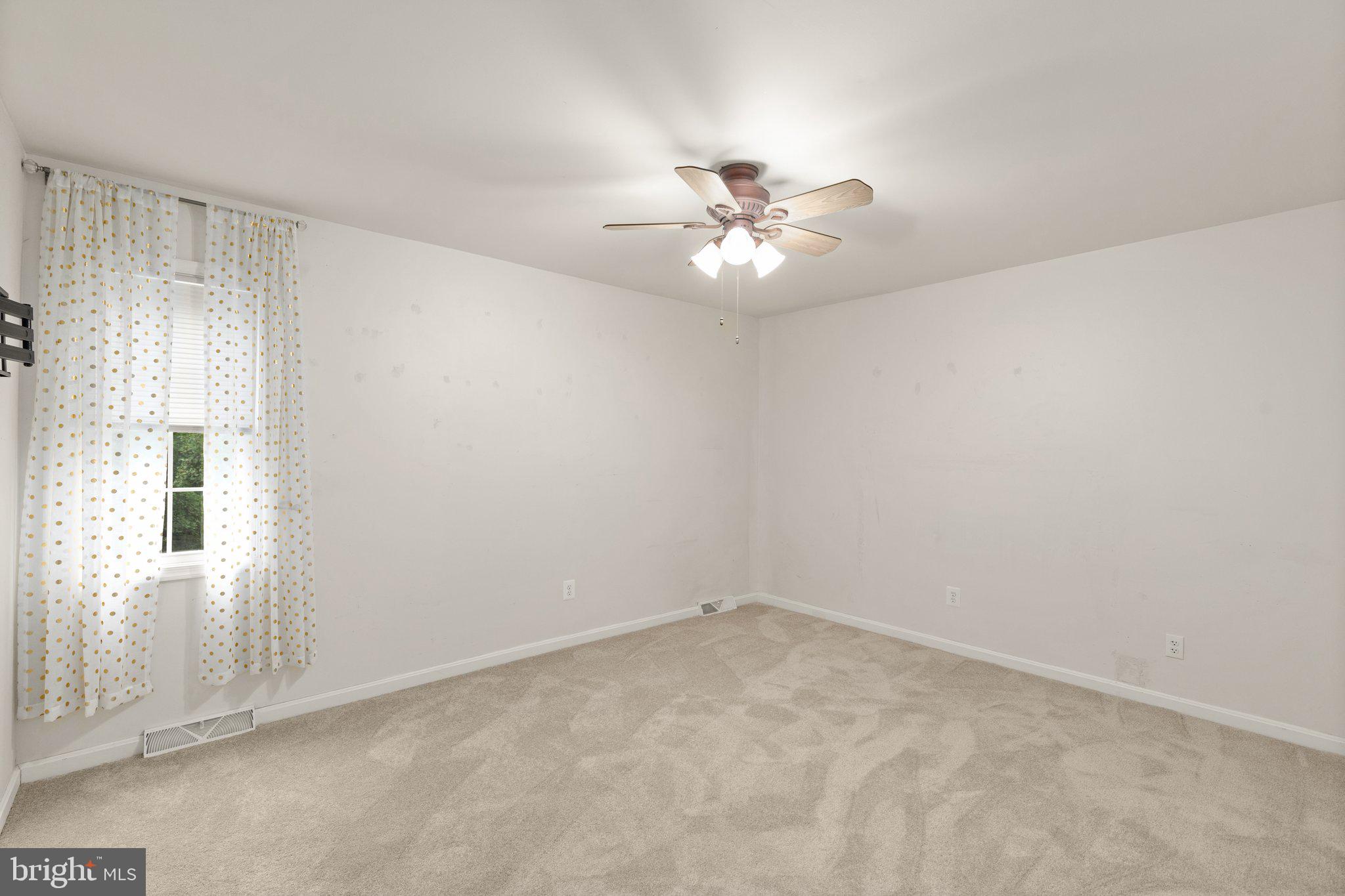 BRADFORD VILLAGE - Residential