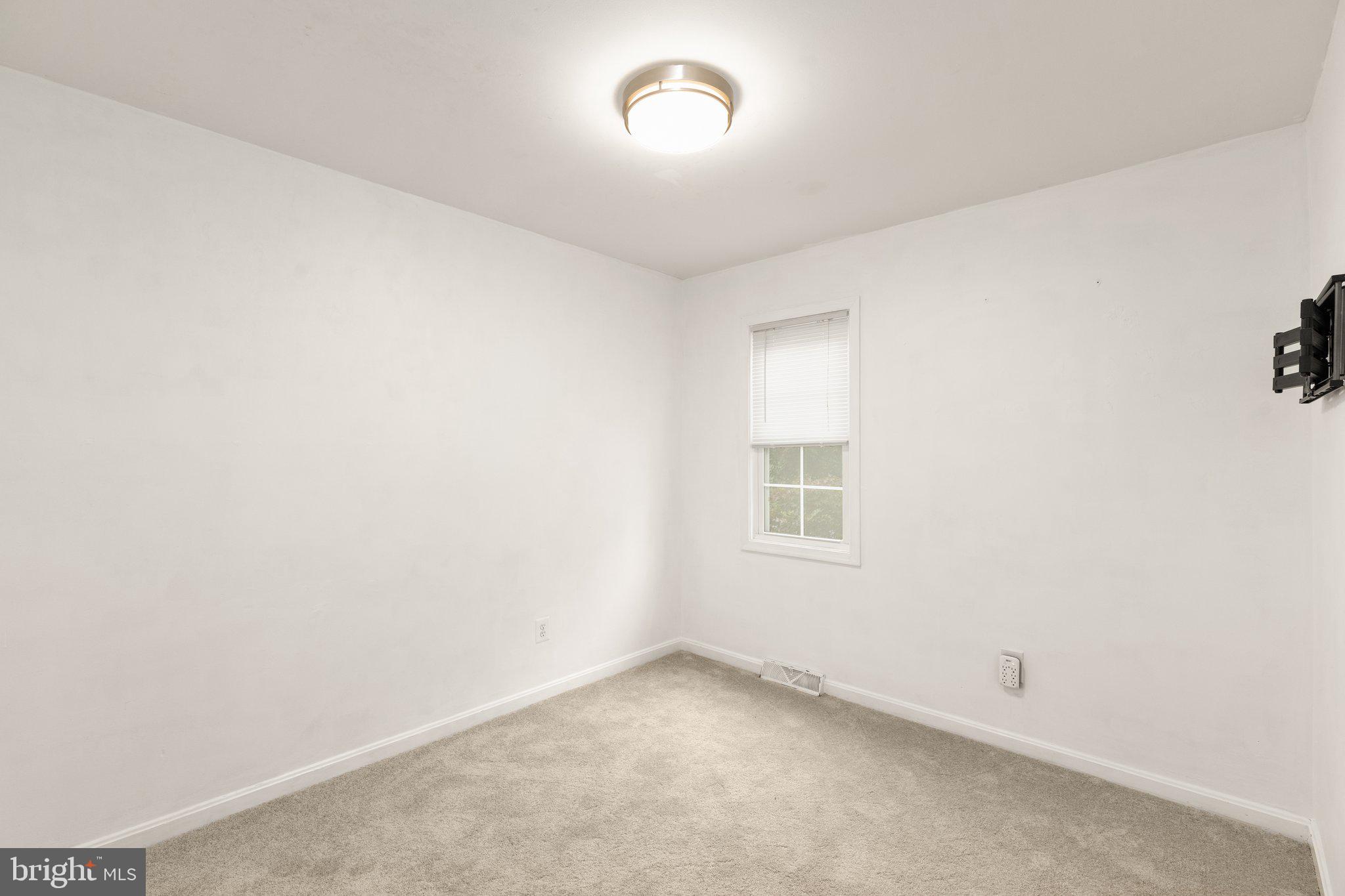 BRADFORD VILLAGE - Residential