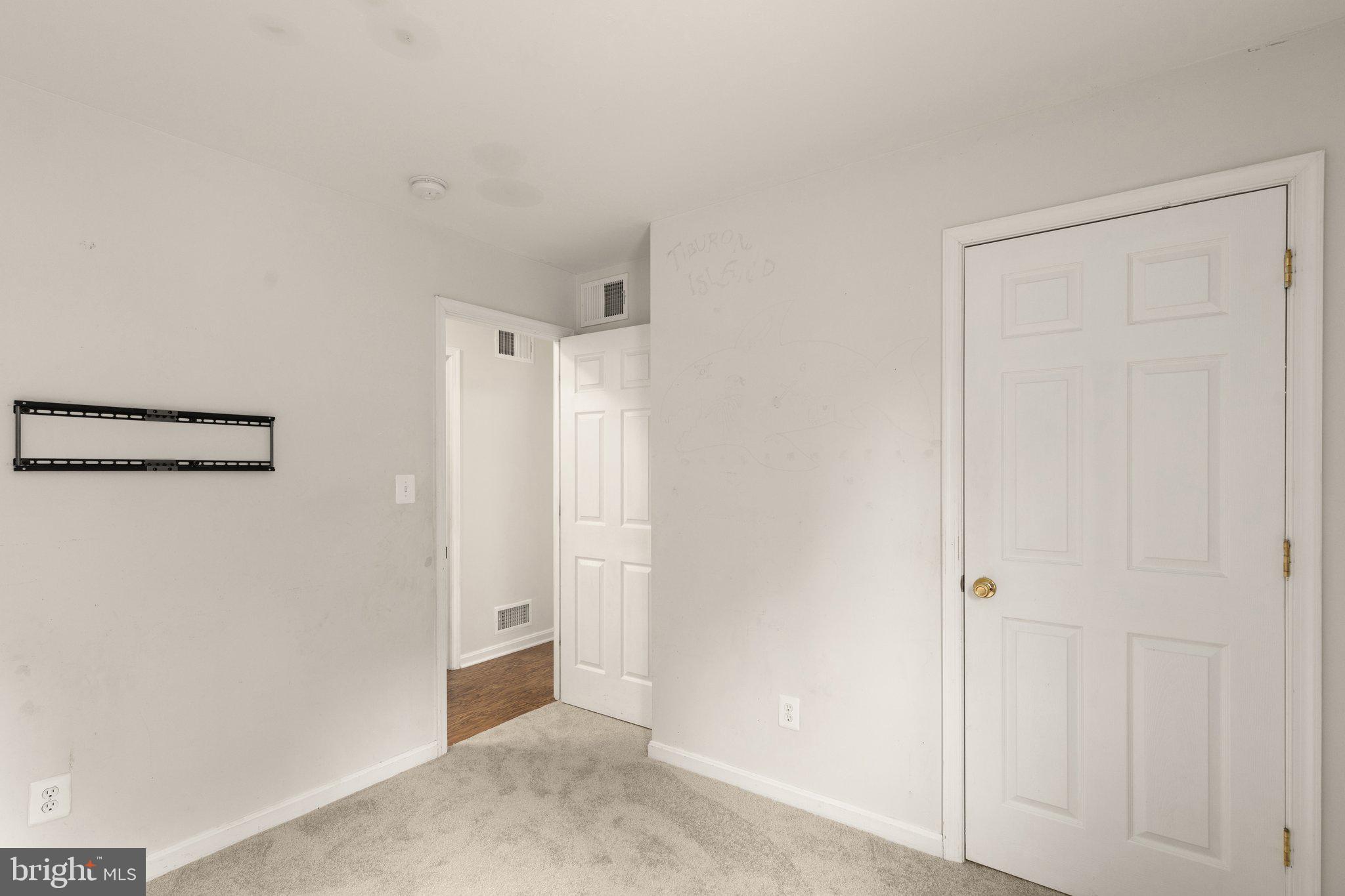 BRADFORD VILLAGE - Residential