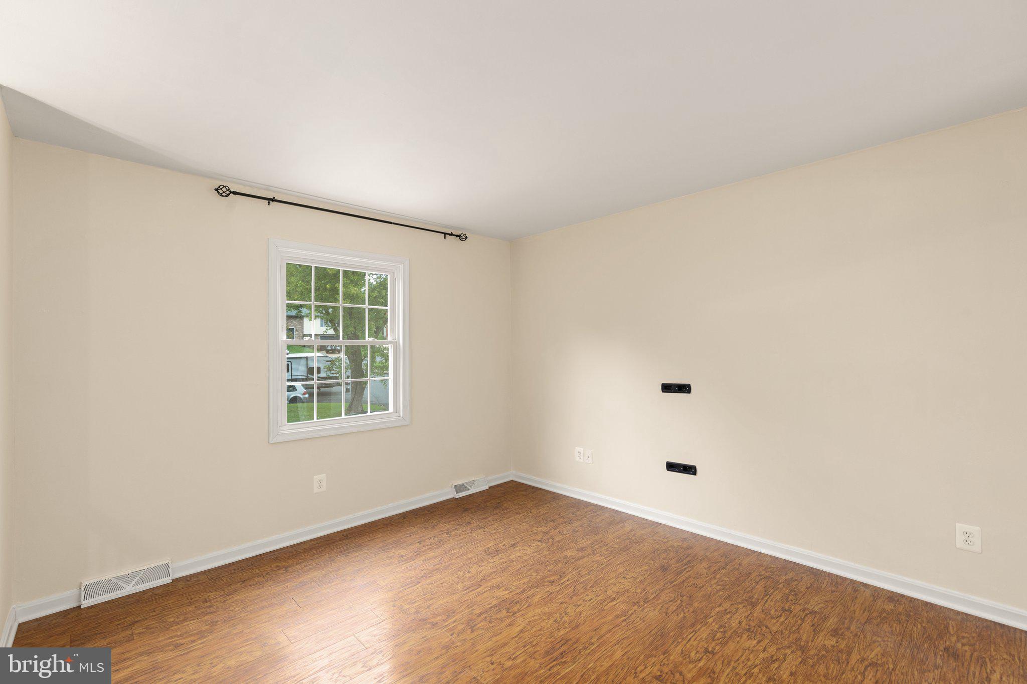 BRADFORD VILLAGE - Residential