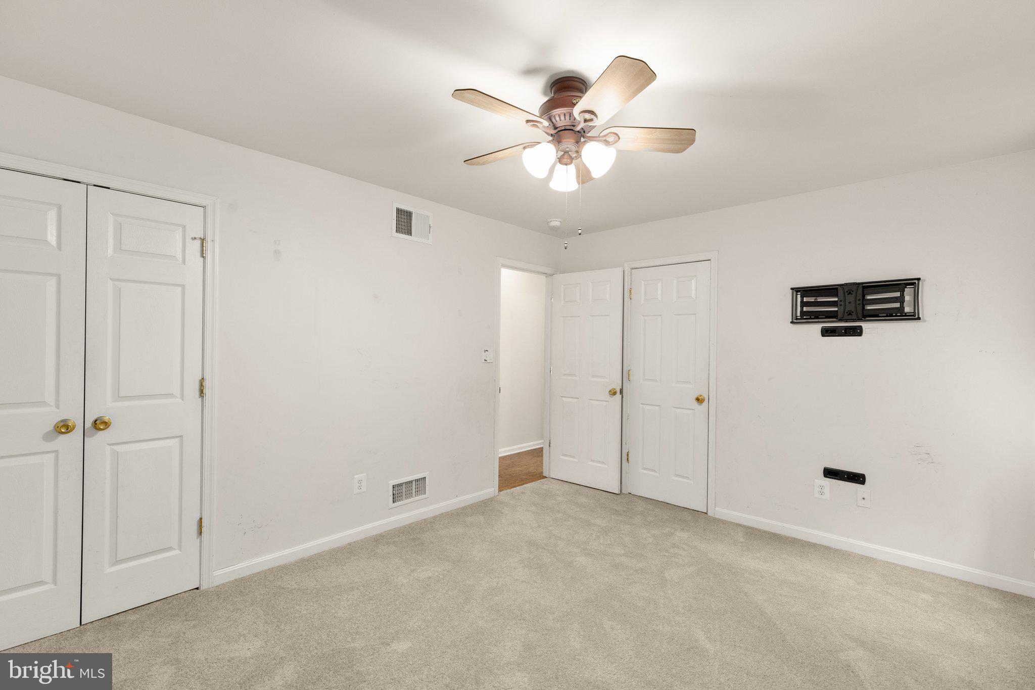 BRADFORD VILLAGE - Residential