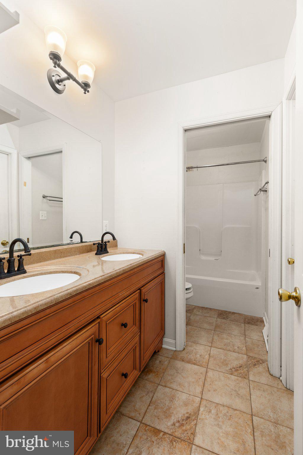 BRADFORD VILLAGE - Residential