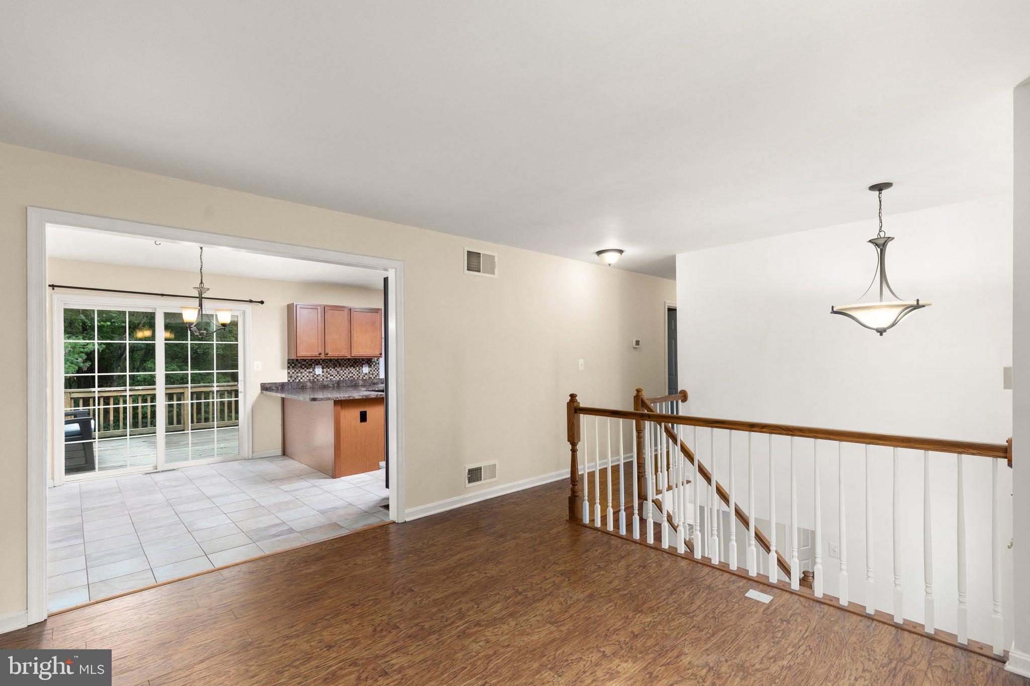 BRADFORD VILLAGE - Residential