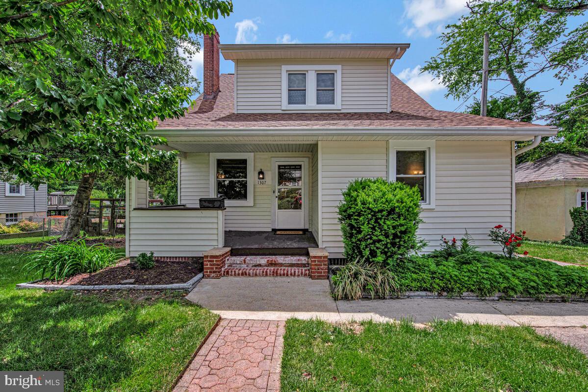 1307 MIDVALE AVENUE