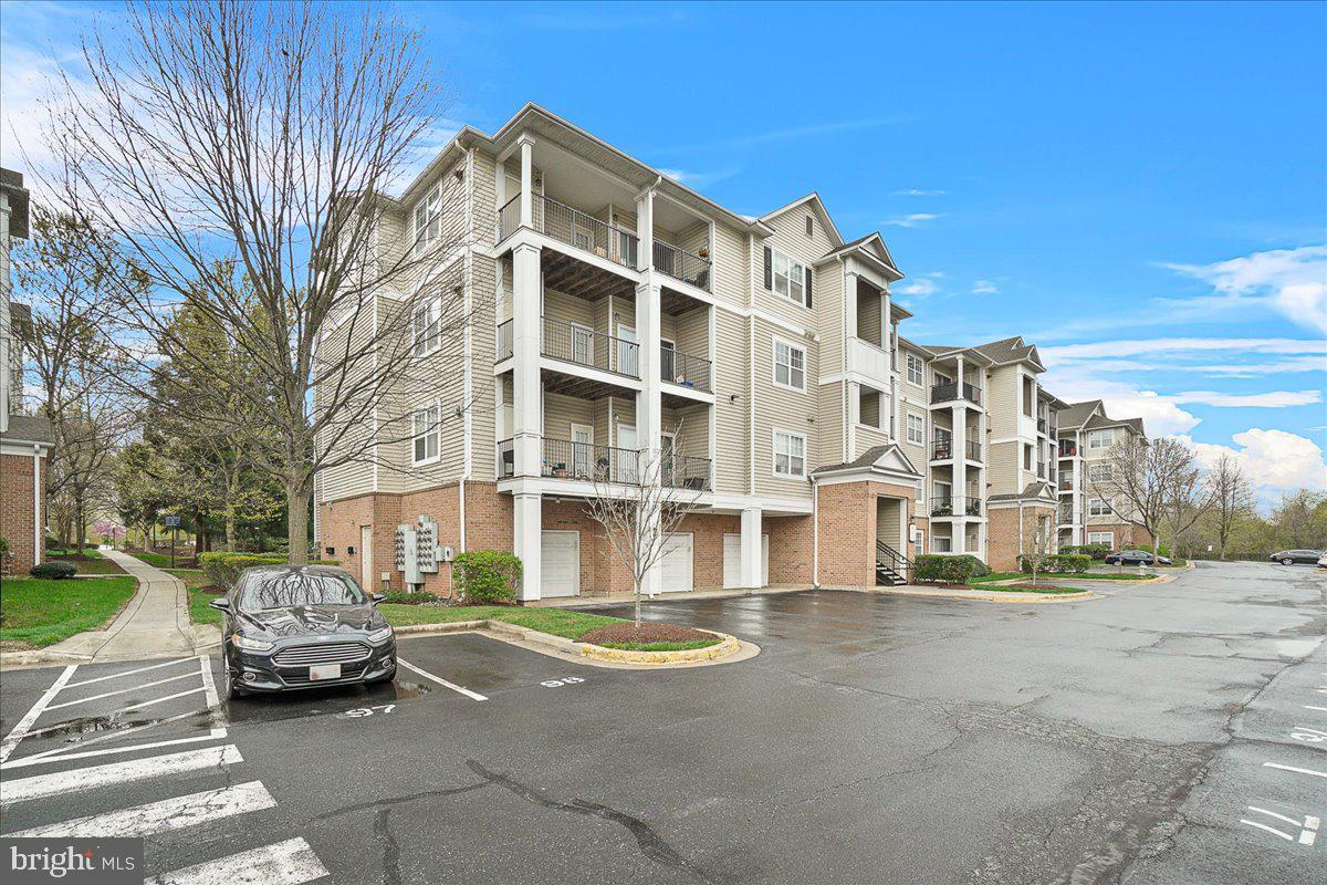 ASHMORE AT GERMANOWN COMMUNITY - Residential