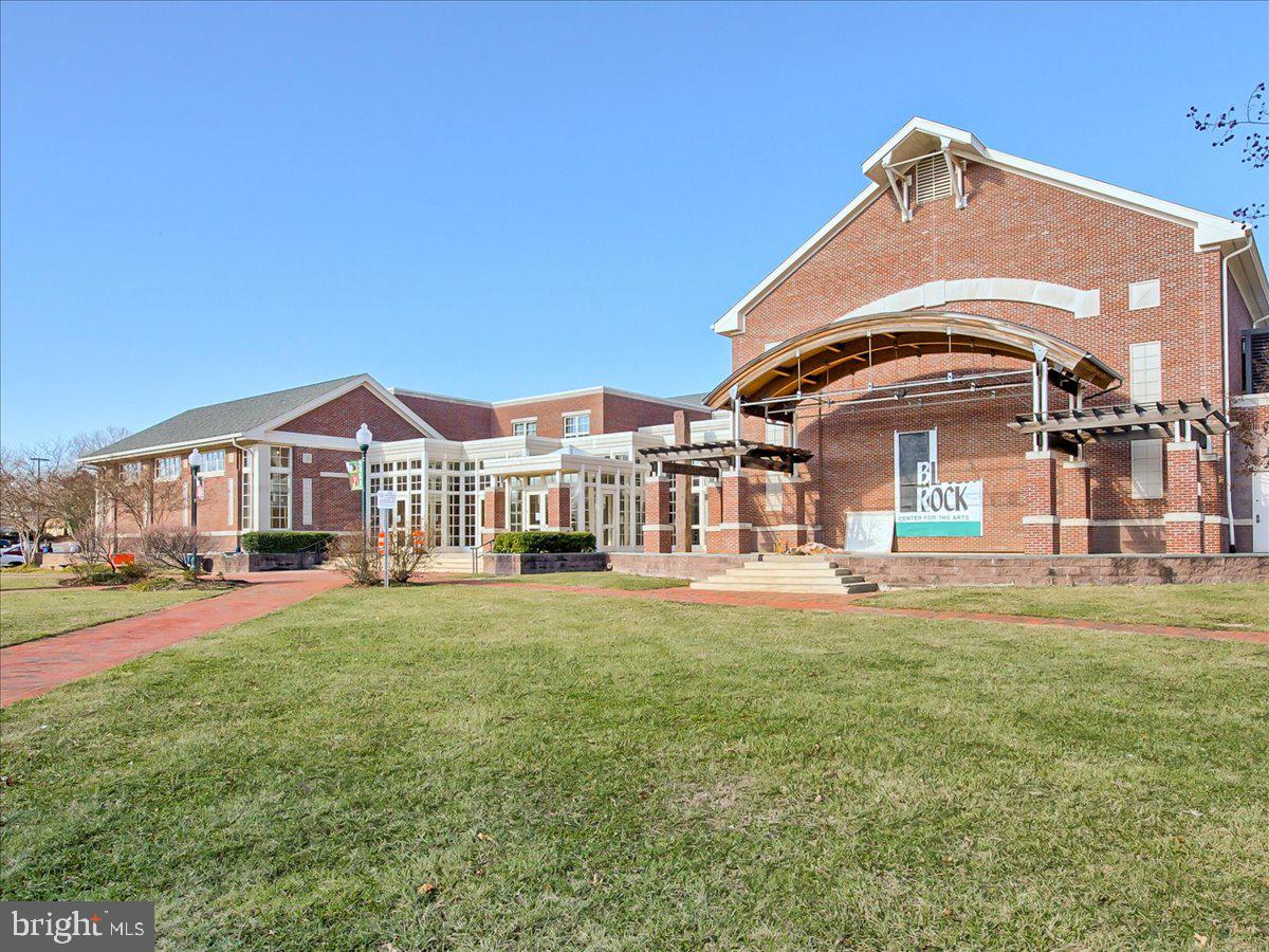 ASHMORE AT GERMANOWN COMMUNITY - Residential