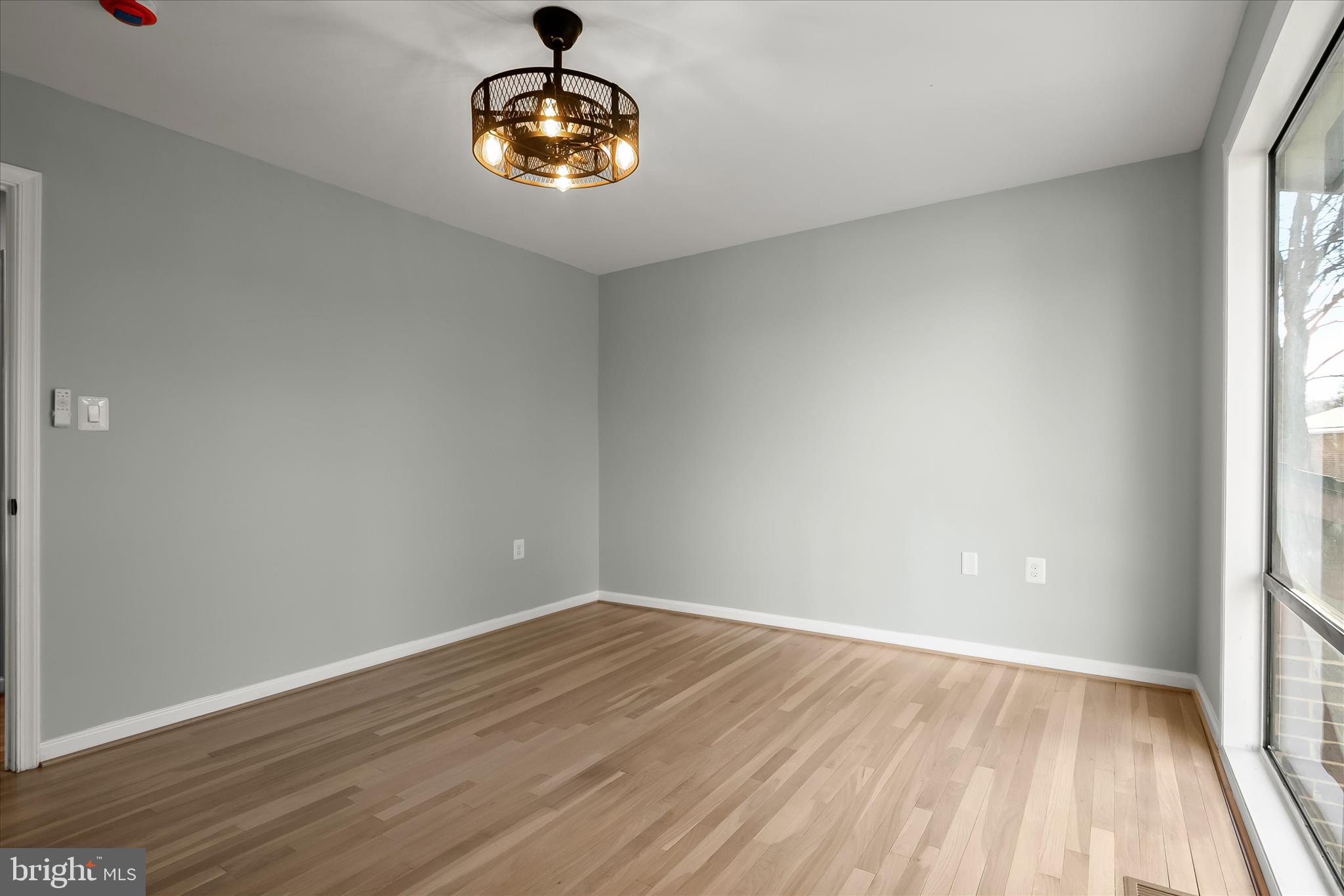 VILLAGE OF OAKLAND MILLS - Residential