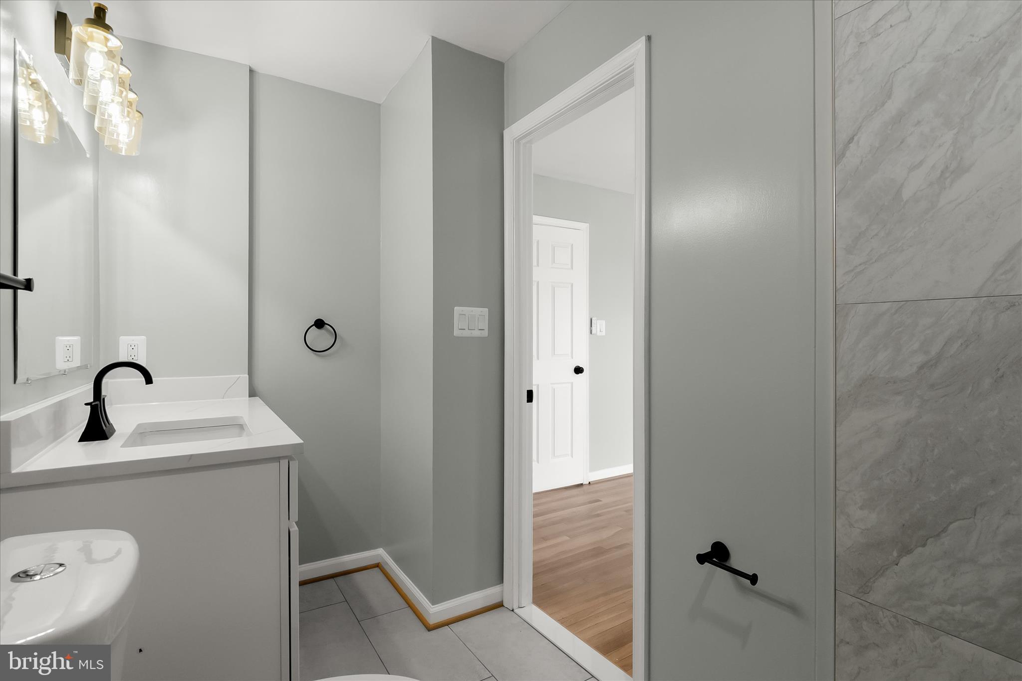 VILLAGE OF OAKLAND MILLS - Residential