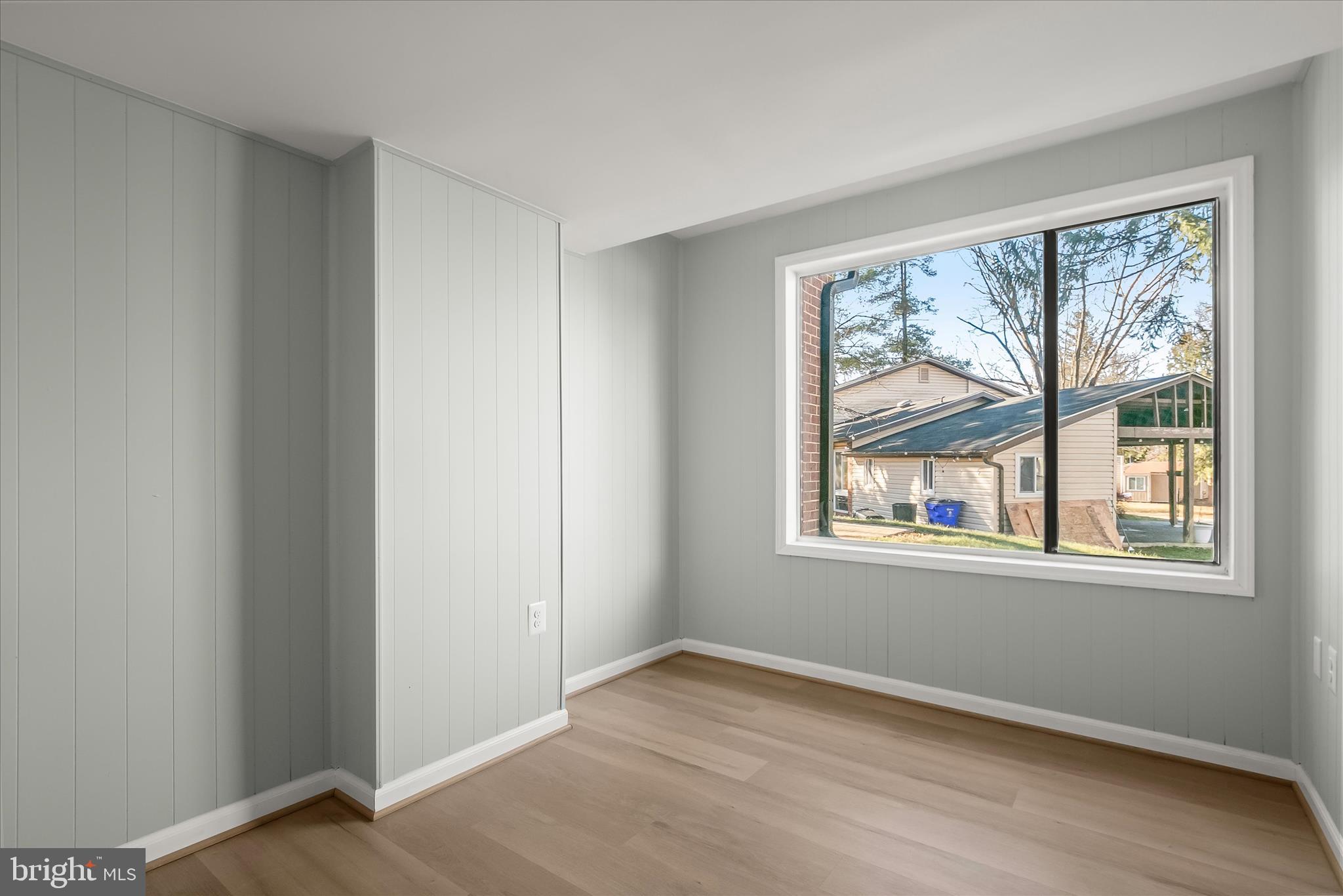 VILLAGE OF OAKLAND MILLS - Residential