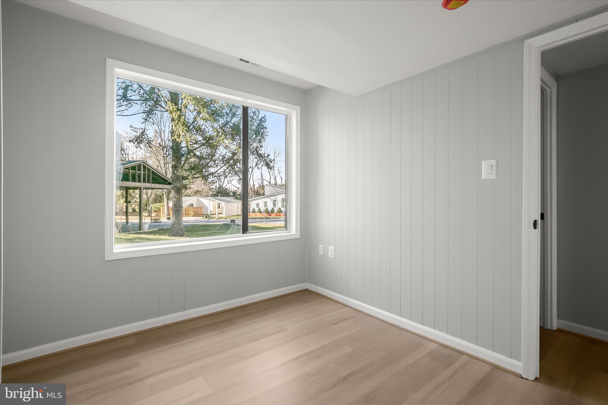 VILLAGE OF OAKLAND MILLS - Residential