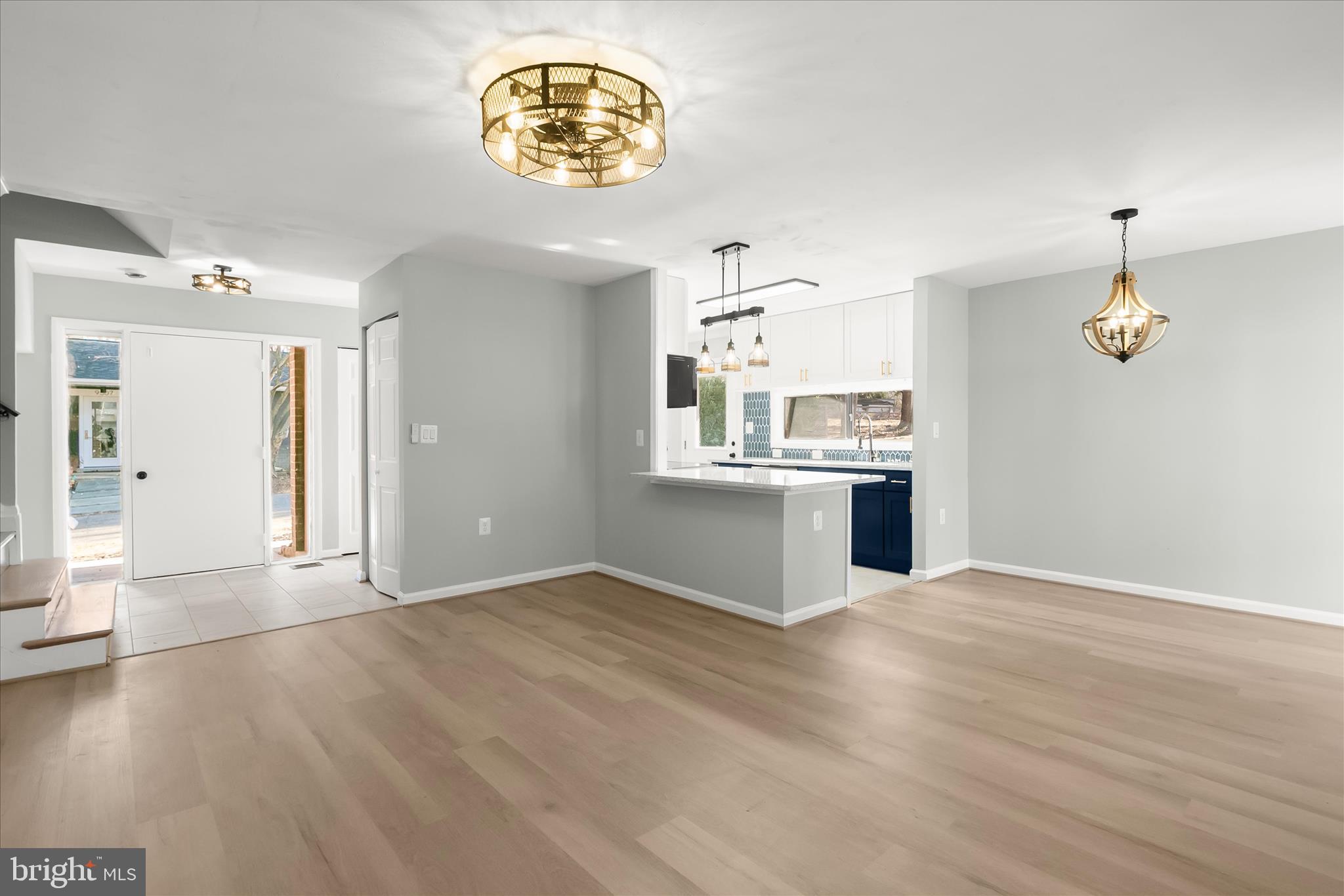 VILLAGE OF OAKLAND MILLS - Residential