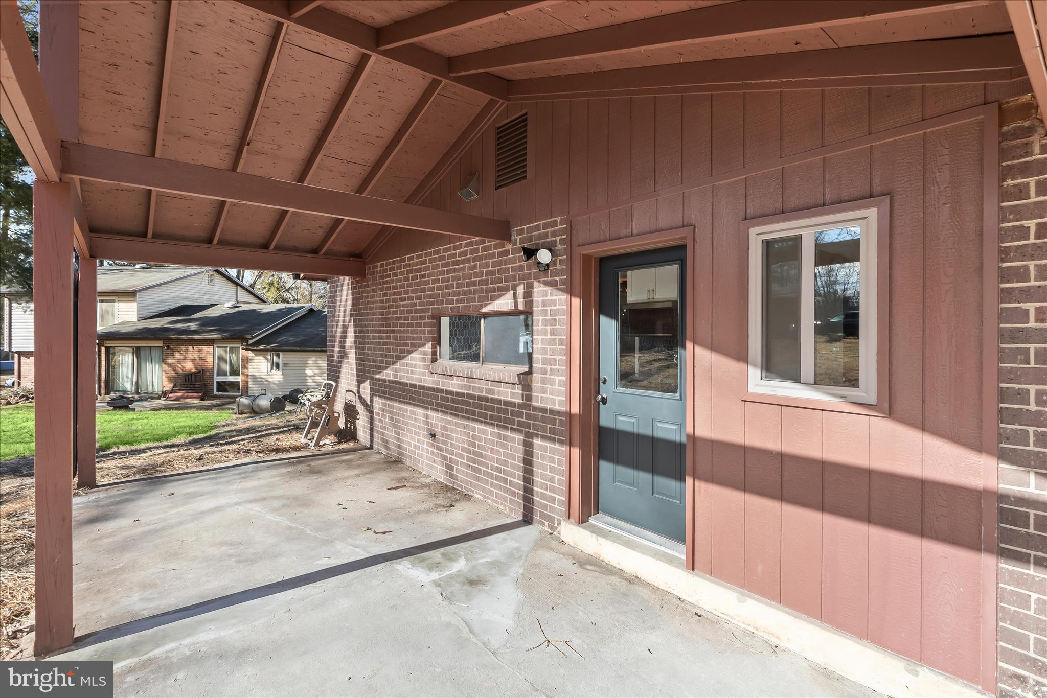 VILLAGE OF OAKLAND MILLS - Residential