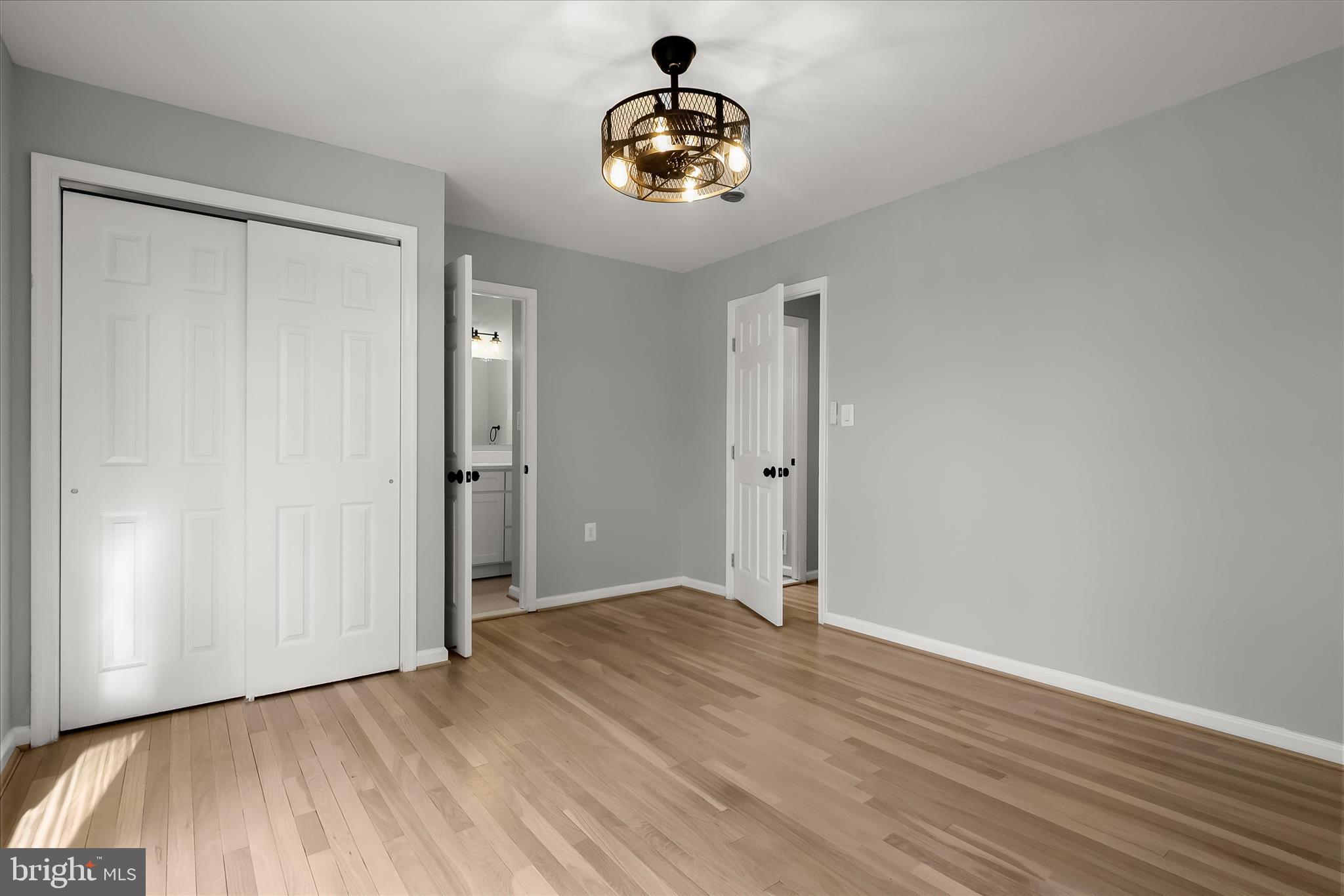 VILLAGE OF OAKLAND MILLS - Residential