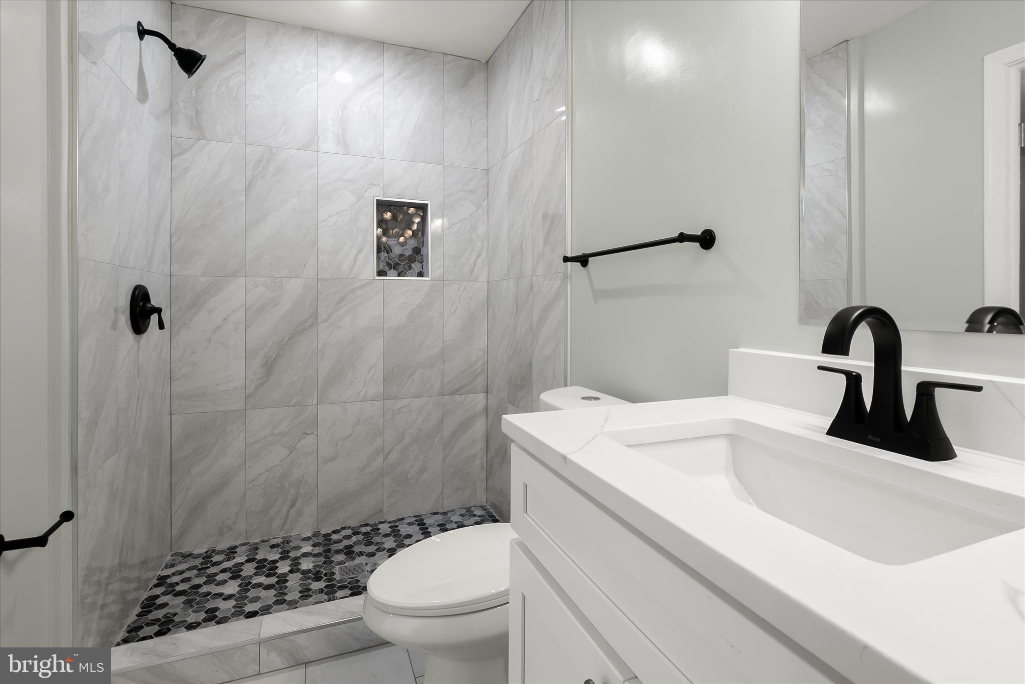 VILLAGE OF OAKLAND MILLS - Residential