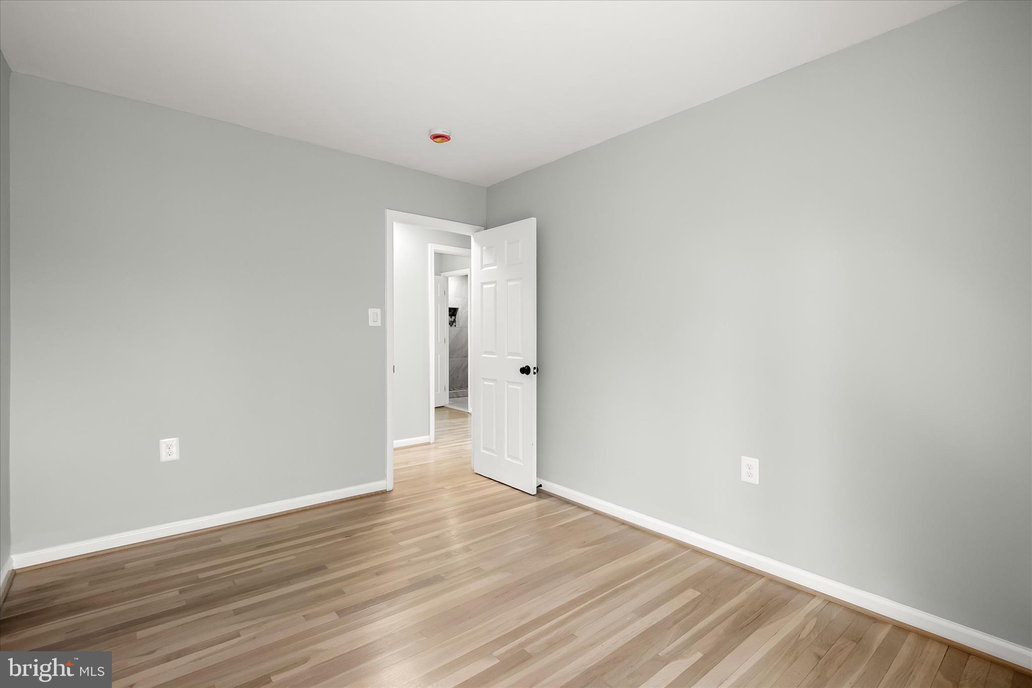 VILLAGE OF OAKLAND MILLS - Residential