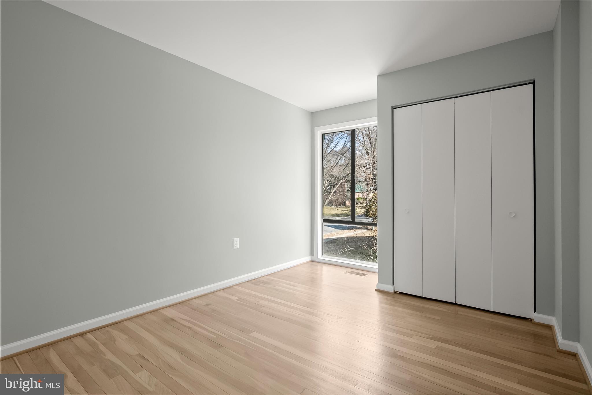 VILLAGE OF OAKLAND MILLS - Residential