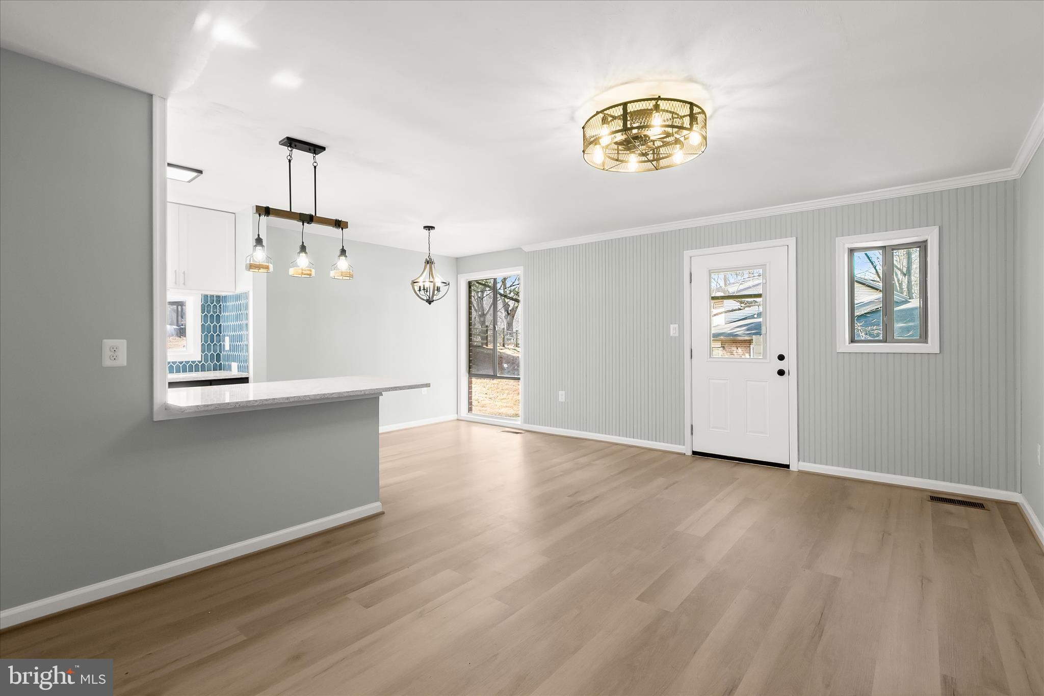 VILLAGE OF OAKLAND MILLS - Residential