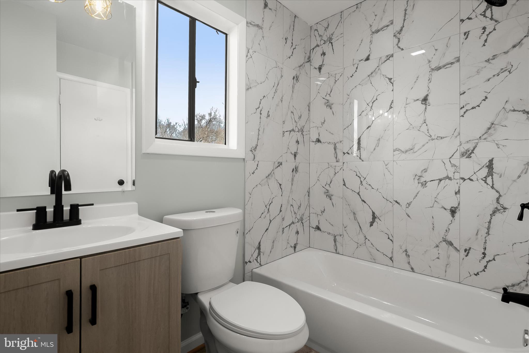 VILLAGE OF OAKLAND MILLS - Residential