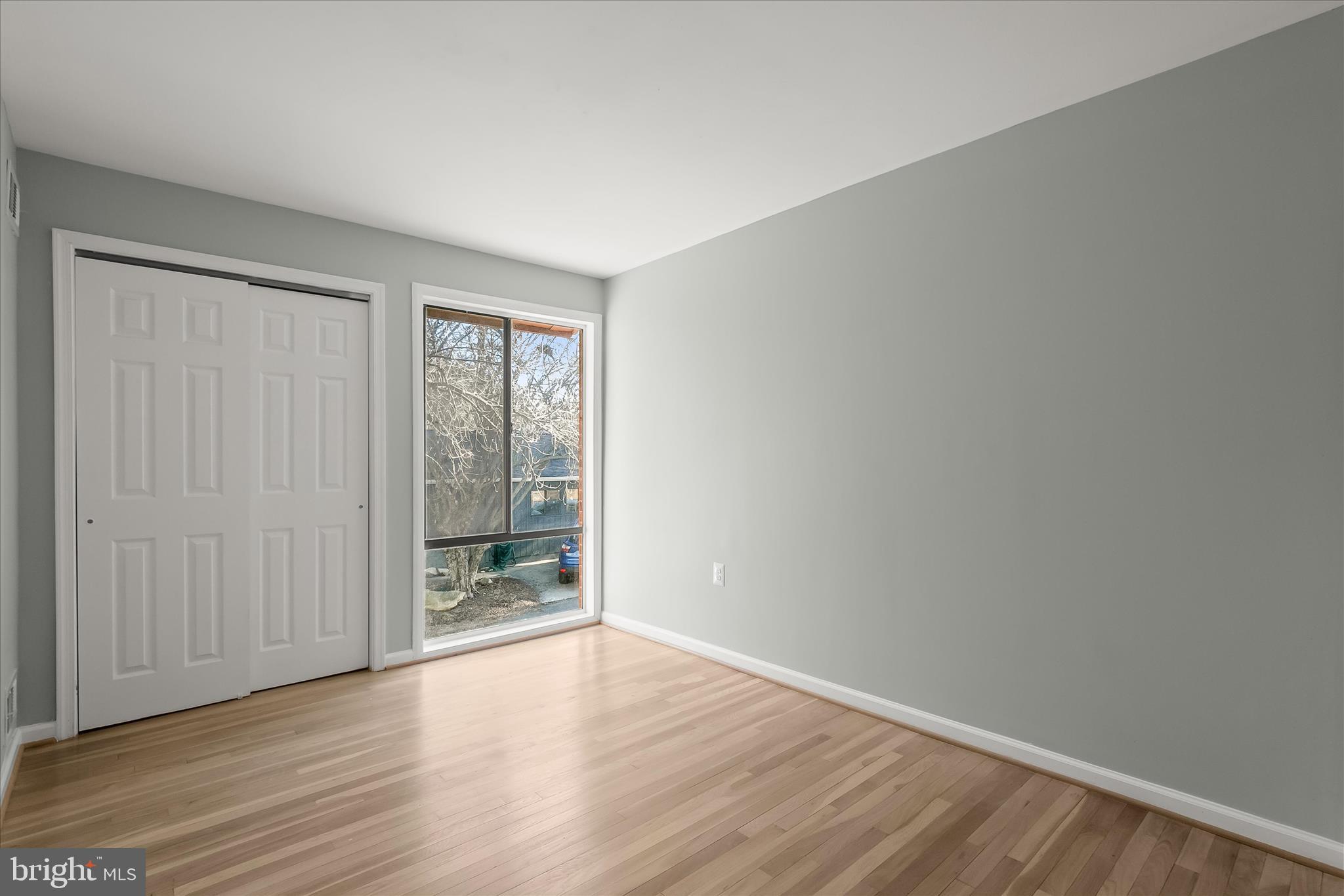 VILLAGE OF OAKLAND MILLS - Residential