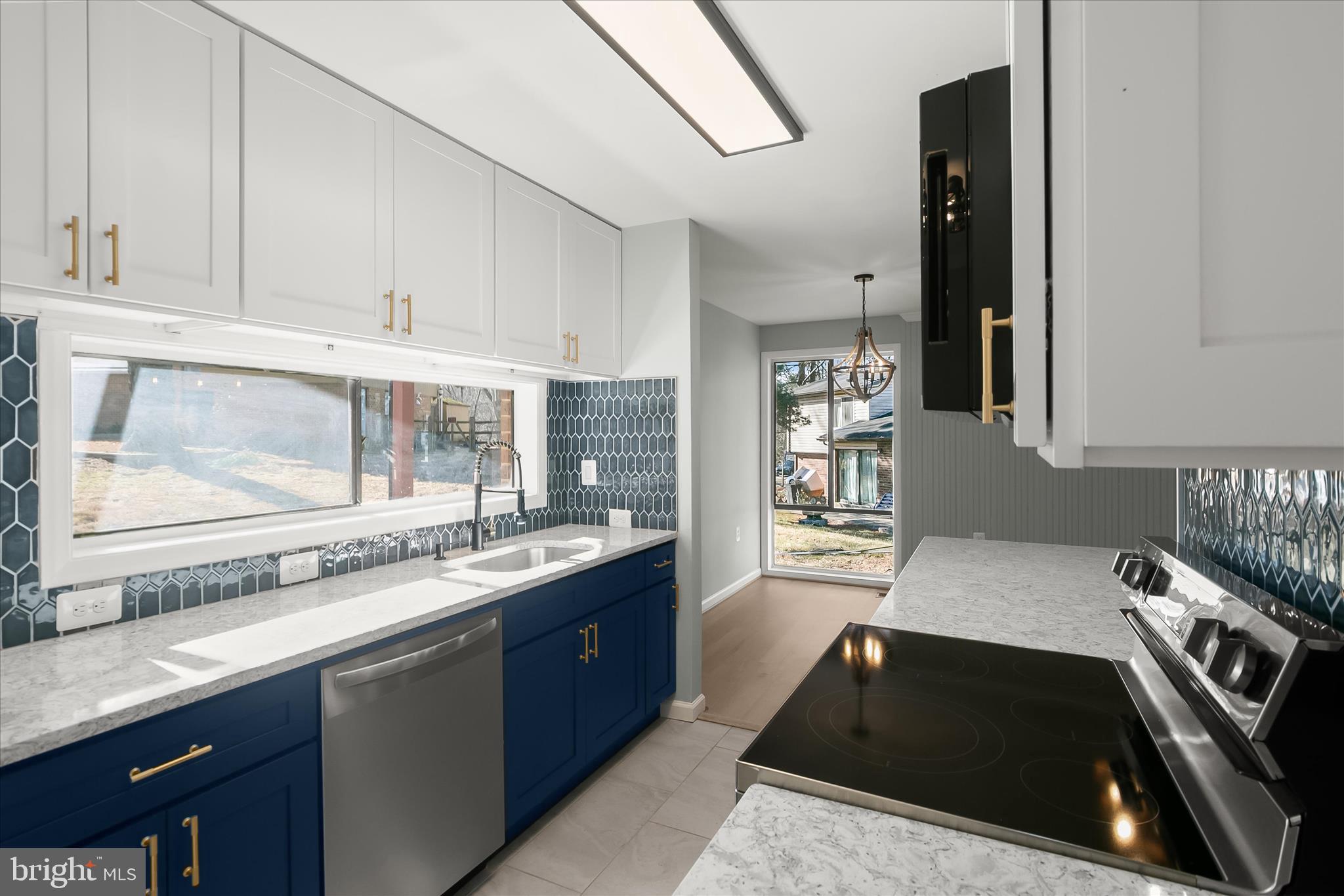 VILLAGE OF OAKLAND MILLS - Residential