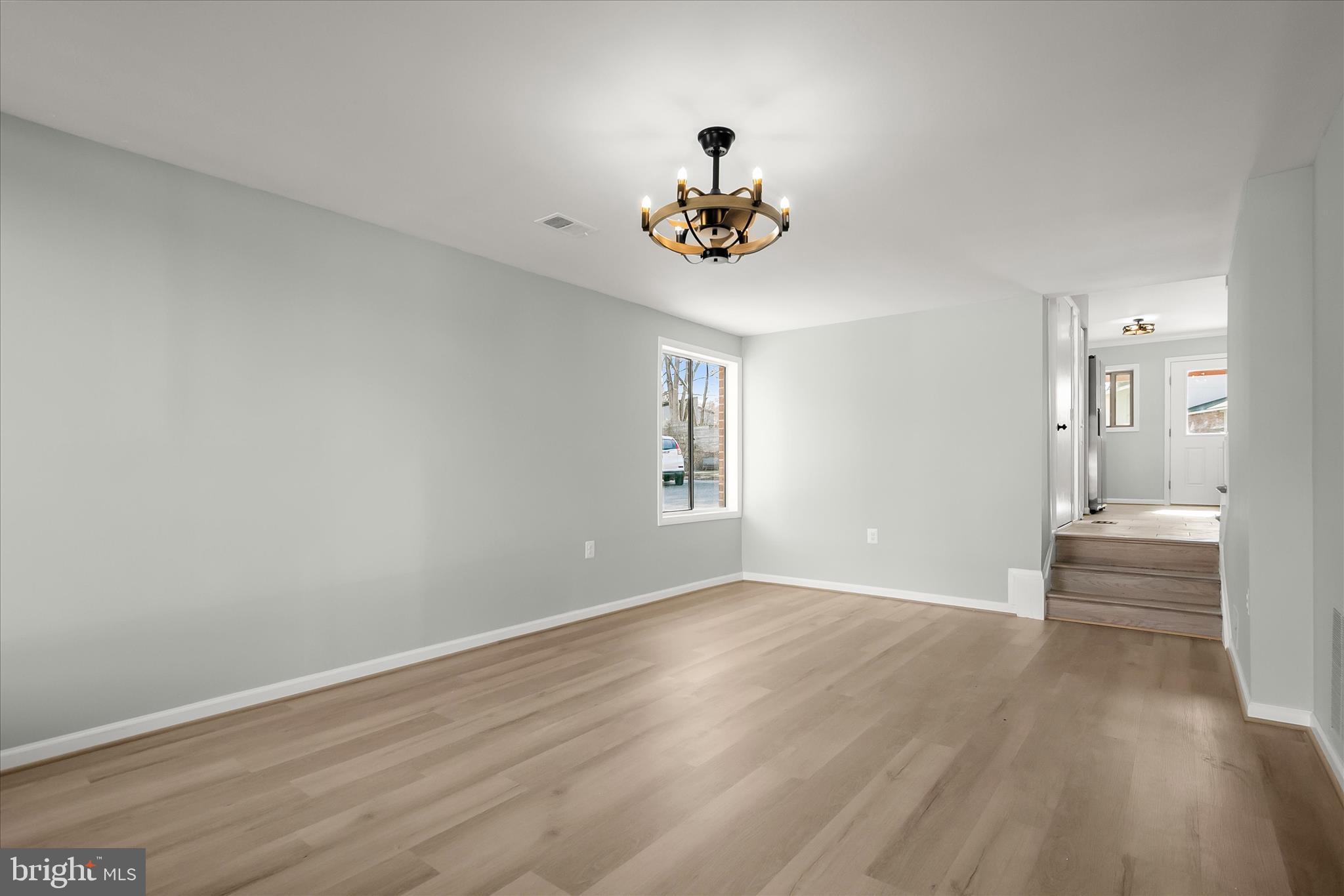 VILLAGE OF OAKLAND MILLS - Residential