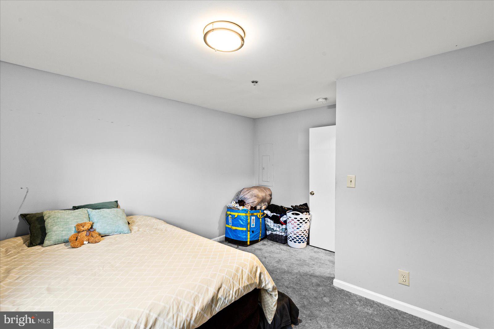 CARRIAGE POINTE AT AQUIA - Residential