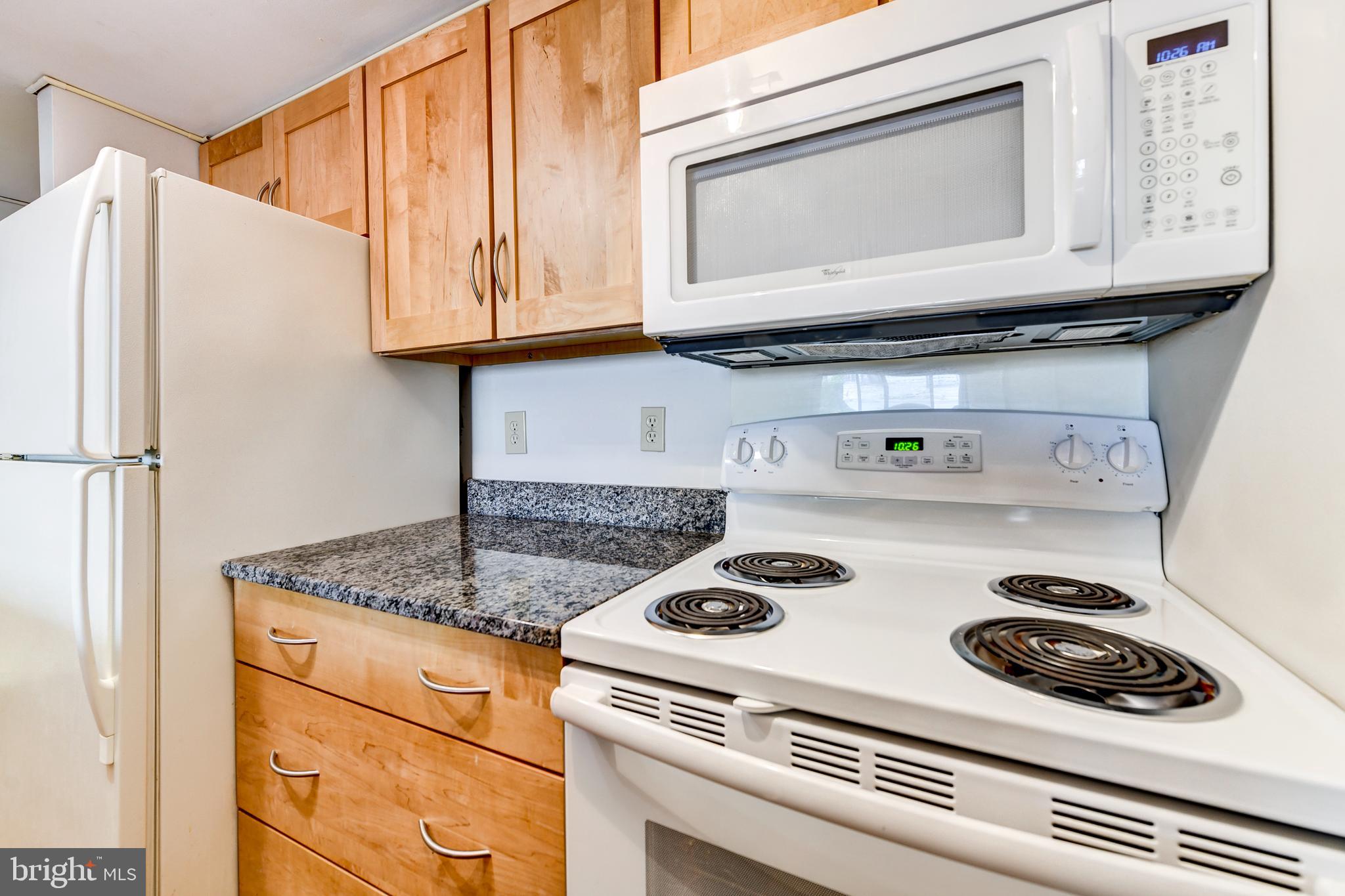 NORTH CLEVELAND PARK - Residential Lease