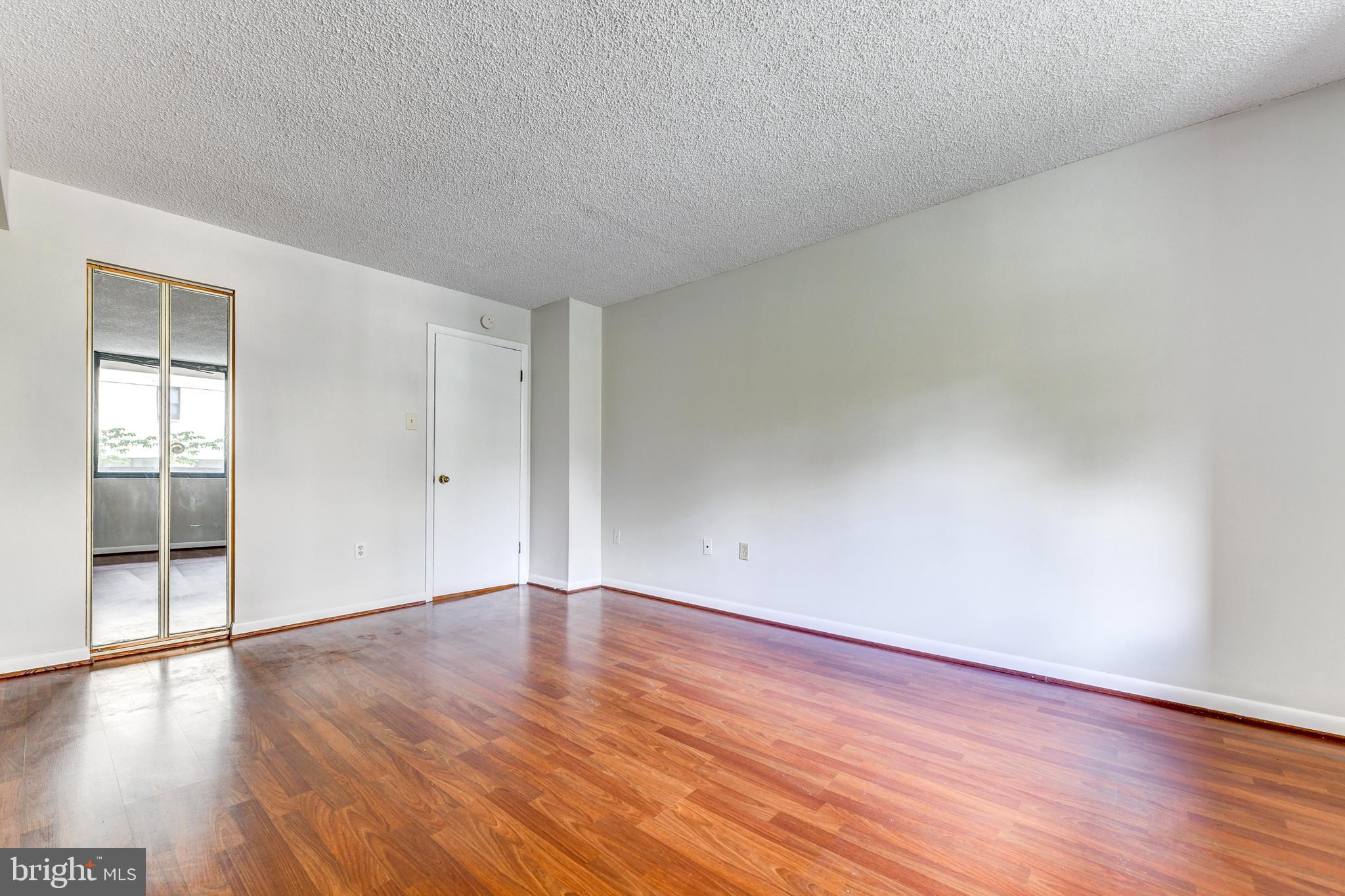 NORTH CLEVELAND PARK - Residential Lease