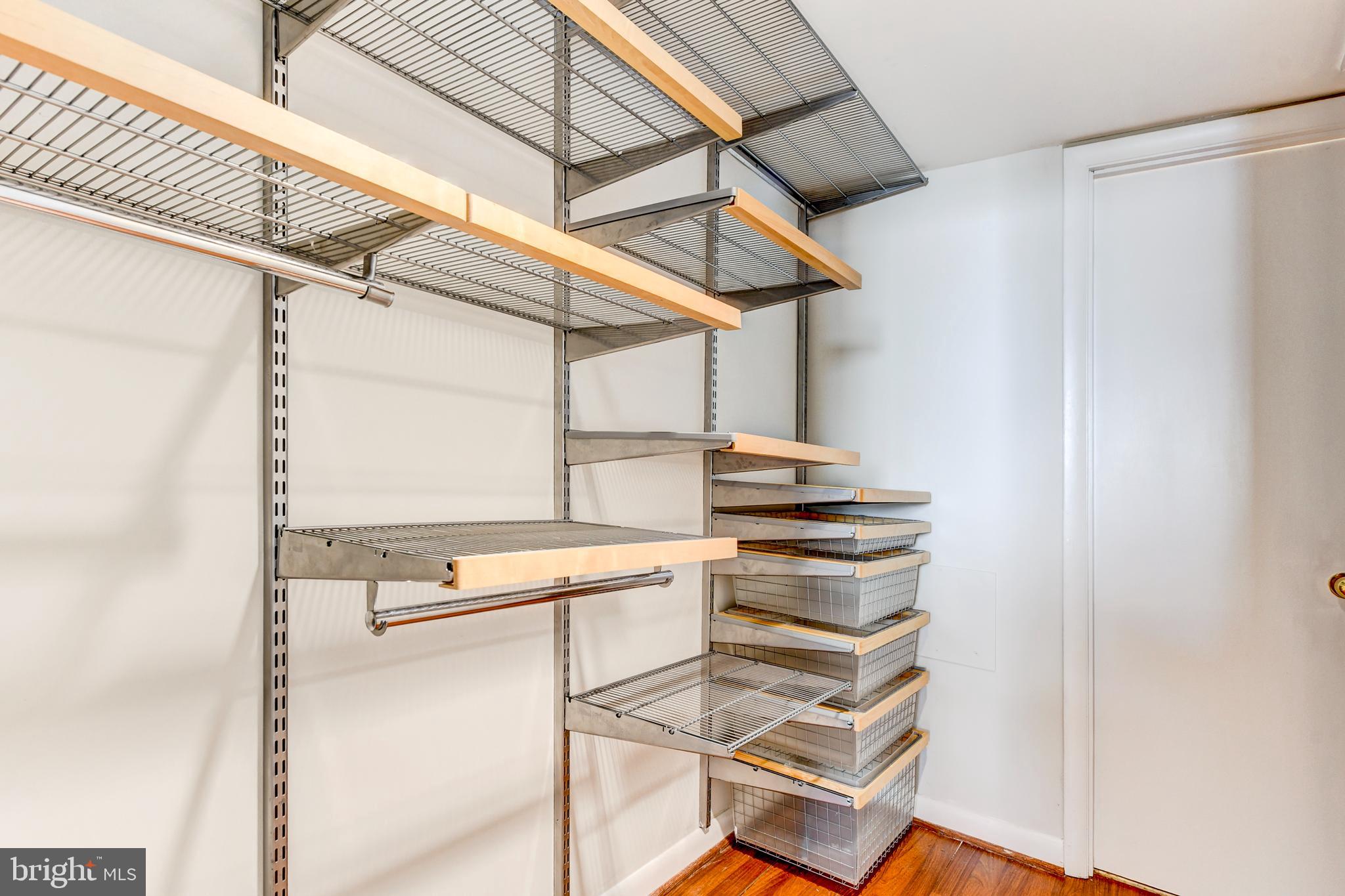NORTH CLEVELAND PARK - Residential Lease