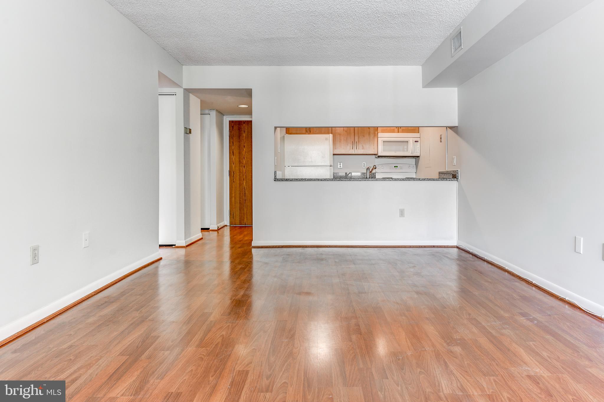 NORTH CLEVELAND PARK - Residential Lease