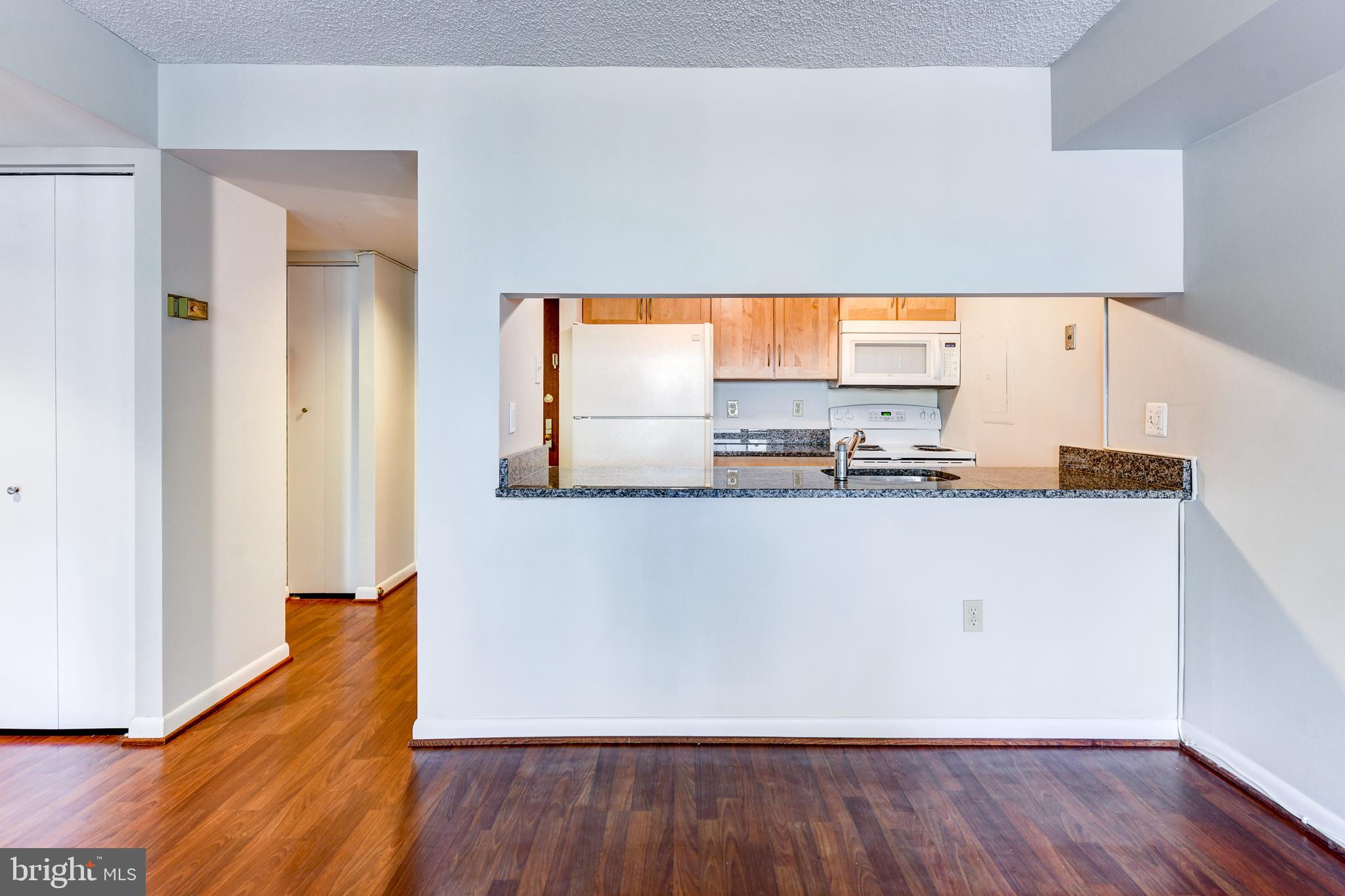 NORTH CLEVELAND PARK - Residential Lease