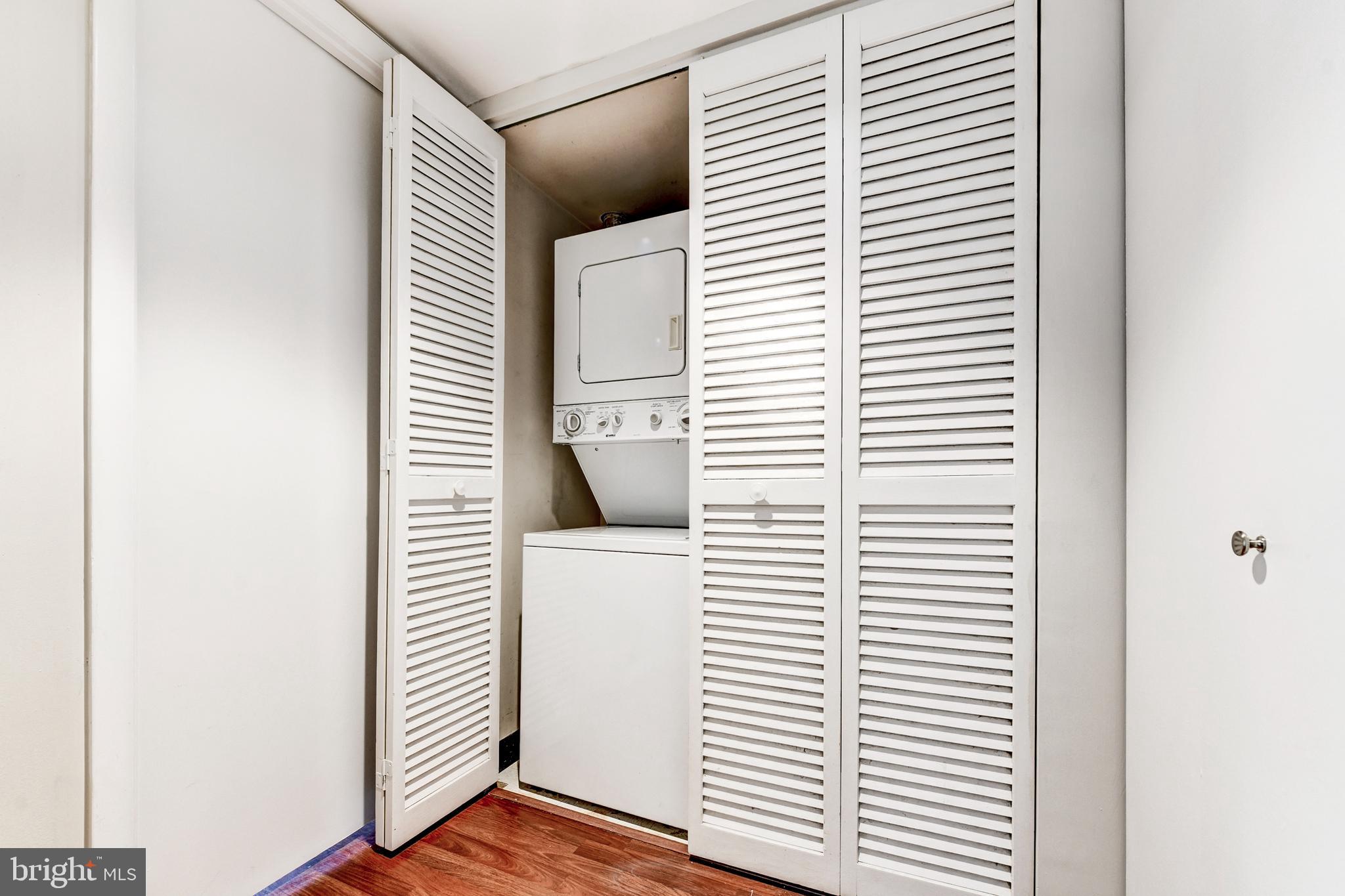 NORTH CLEVELAND PARK - Residential Lease