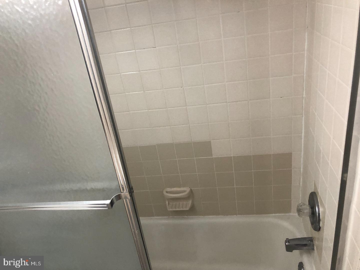 RADNOR HOUSE - Residential Lease