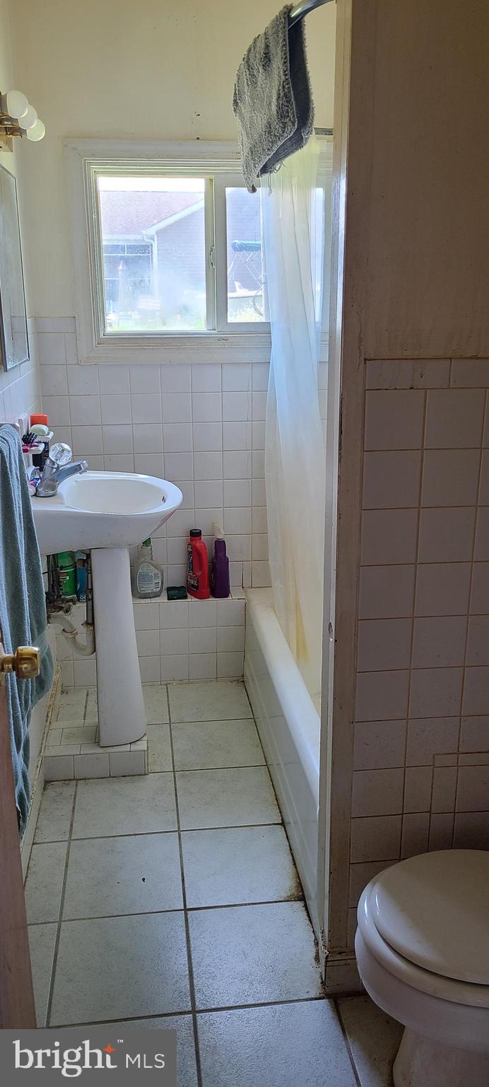 TRAVELERS REST - Residential