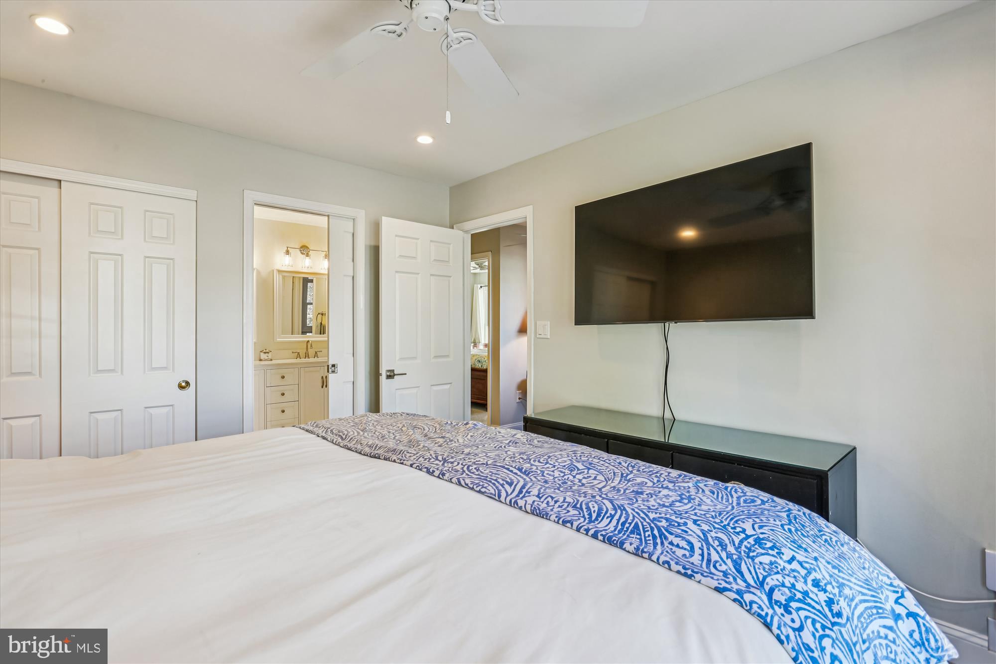 CHURCHILL TOWN SECTOR - Residential