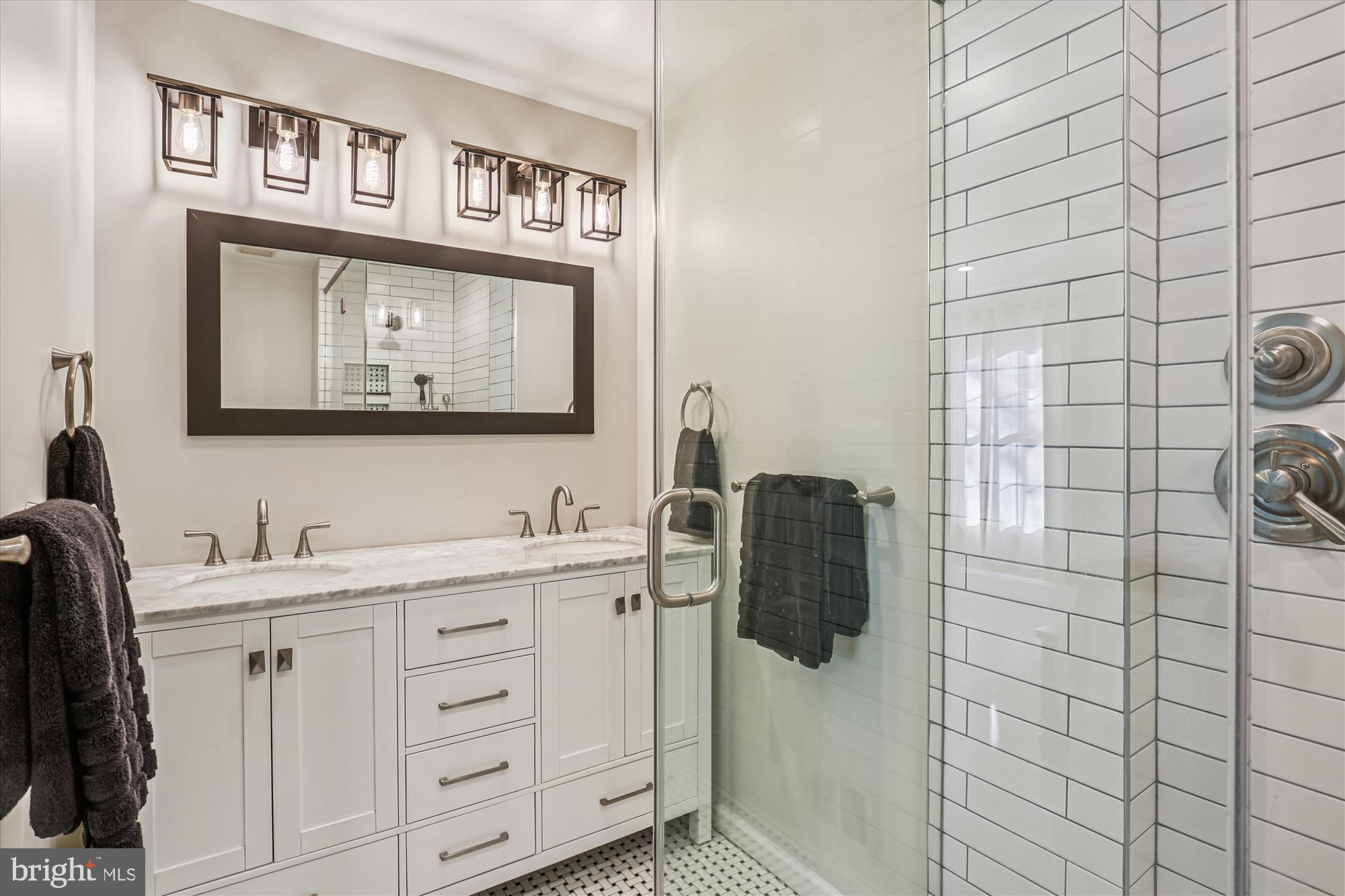 CHURCHILL TOWN SECTOR - Residential