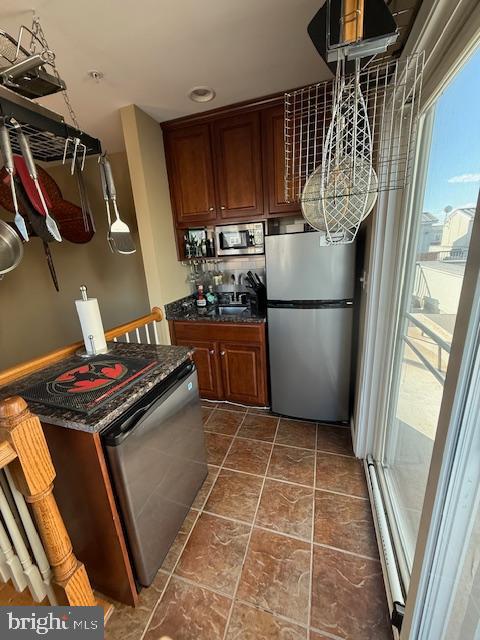 MCHENRY POINTE - Residential