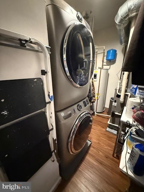 MCHENRY POINTE - Residential