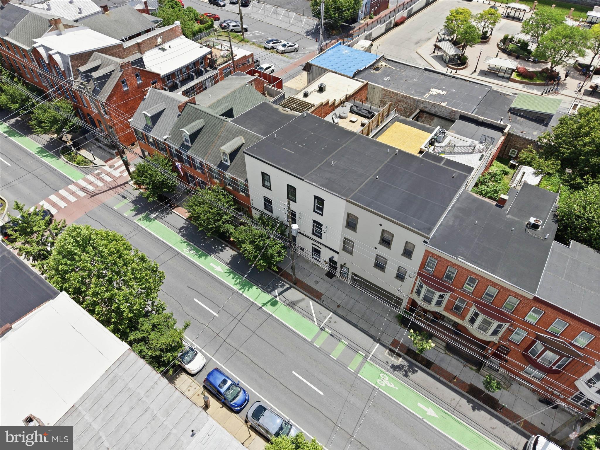 16 E WALNUT STREET