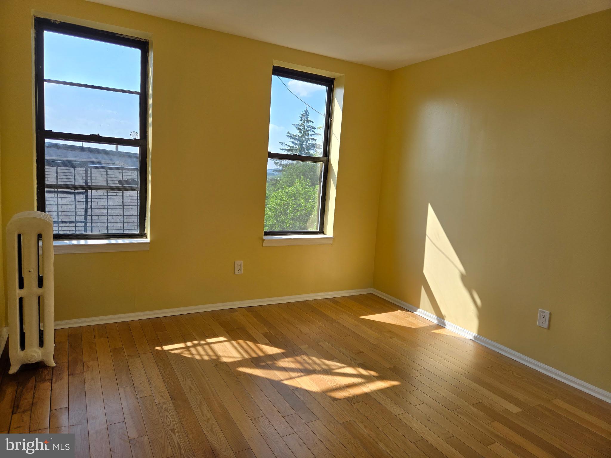 2271 JOHN F KENNEDY BOULEVARD 304